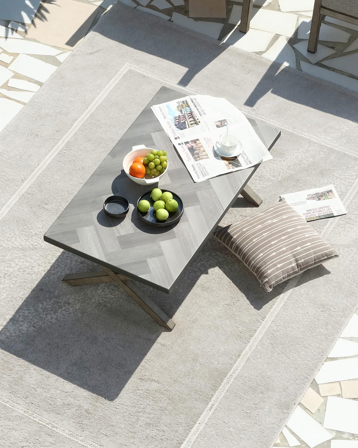 Aluminum Outdoor Coffee Table, All-Weather Rectangle Patio Coffee Table with Resin Tabletop, Modern Aluminum Outdoor Furniture Table for Patio, Poolside, Garden, Balcony, Limed Oak