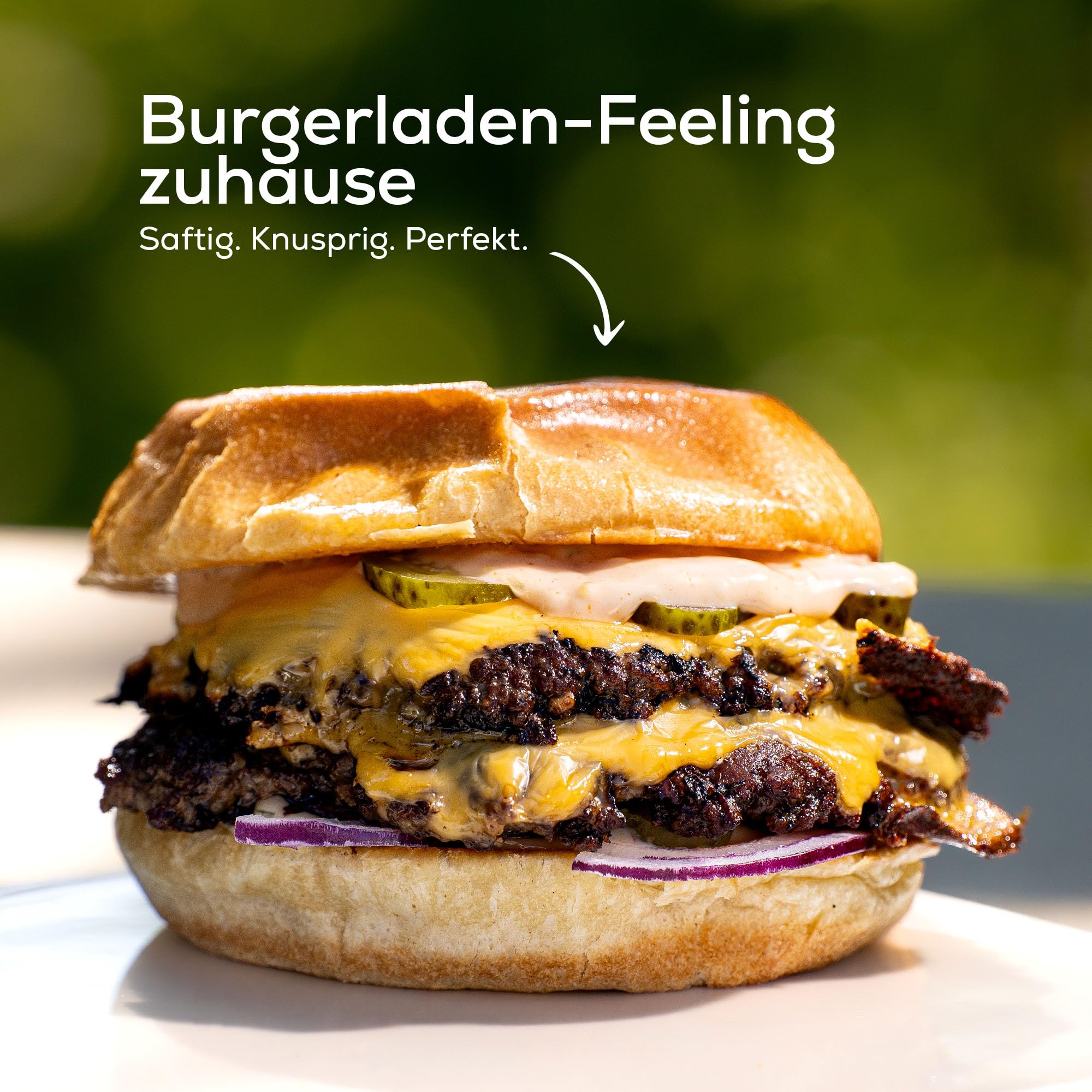 BeHe Smash Burger Presse 1kg schwer 100% Edelstahl – Massive Burger Presse für Grill & Plancha – 8 mm Burgerpresse für perfekte Smashburger Kruste – Burger Patty Presse Made im Ruhrgebiet