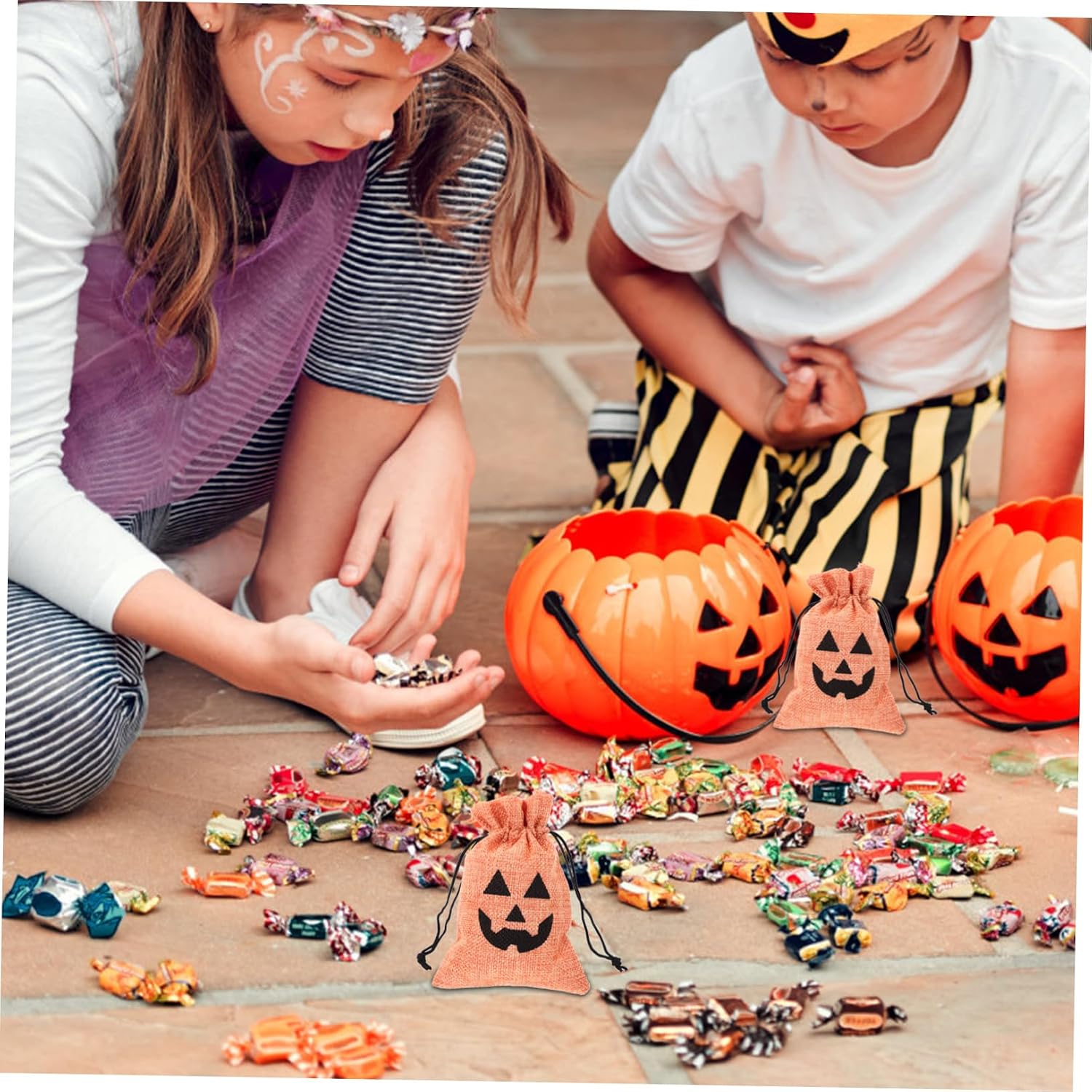 PRETYZOOM Halloween Party Supplies 50pcs Drawstring Candy Bags Pumpkin Pattern Treat Storage Pouches