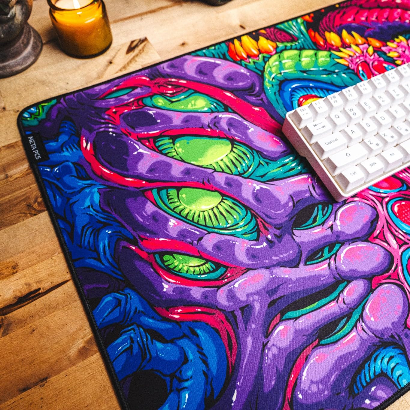 Hyperbeast Artwork - Alfombrilla de mouse para juegos con bordes cosidos, base de goma natural antideslizante duradera, impermeable, para teclado de computadora para profesionales de deportes