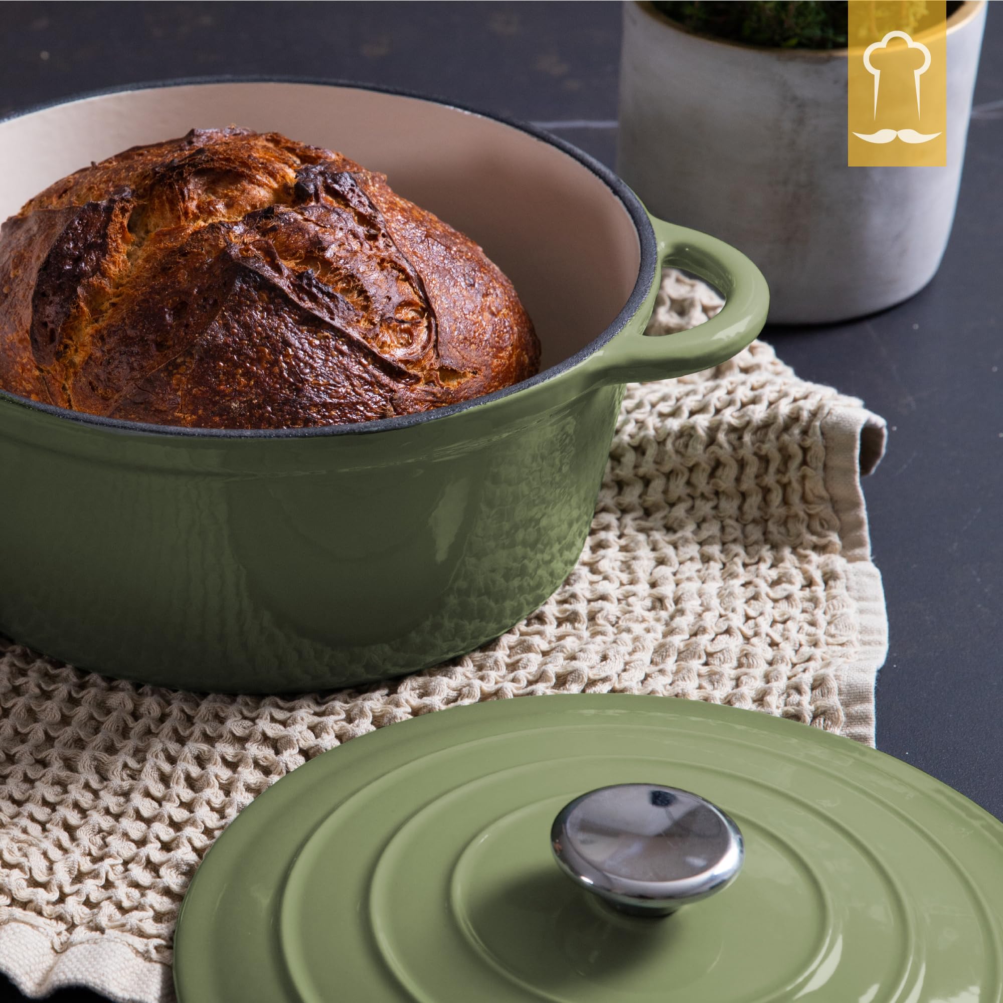 Chefarone Cacerola Hierro Fundido 24 cm 3,5L Esmaltada con Tapa Inducción Horno – Cocotte Multiusos para Hornear Pan Guisar Freír Cocinar