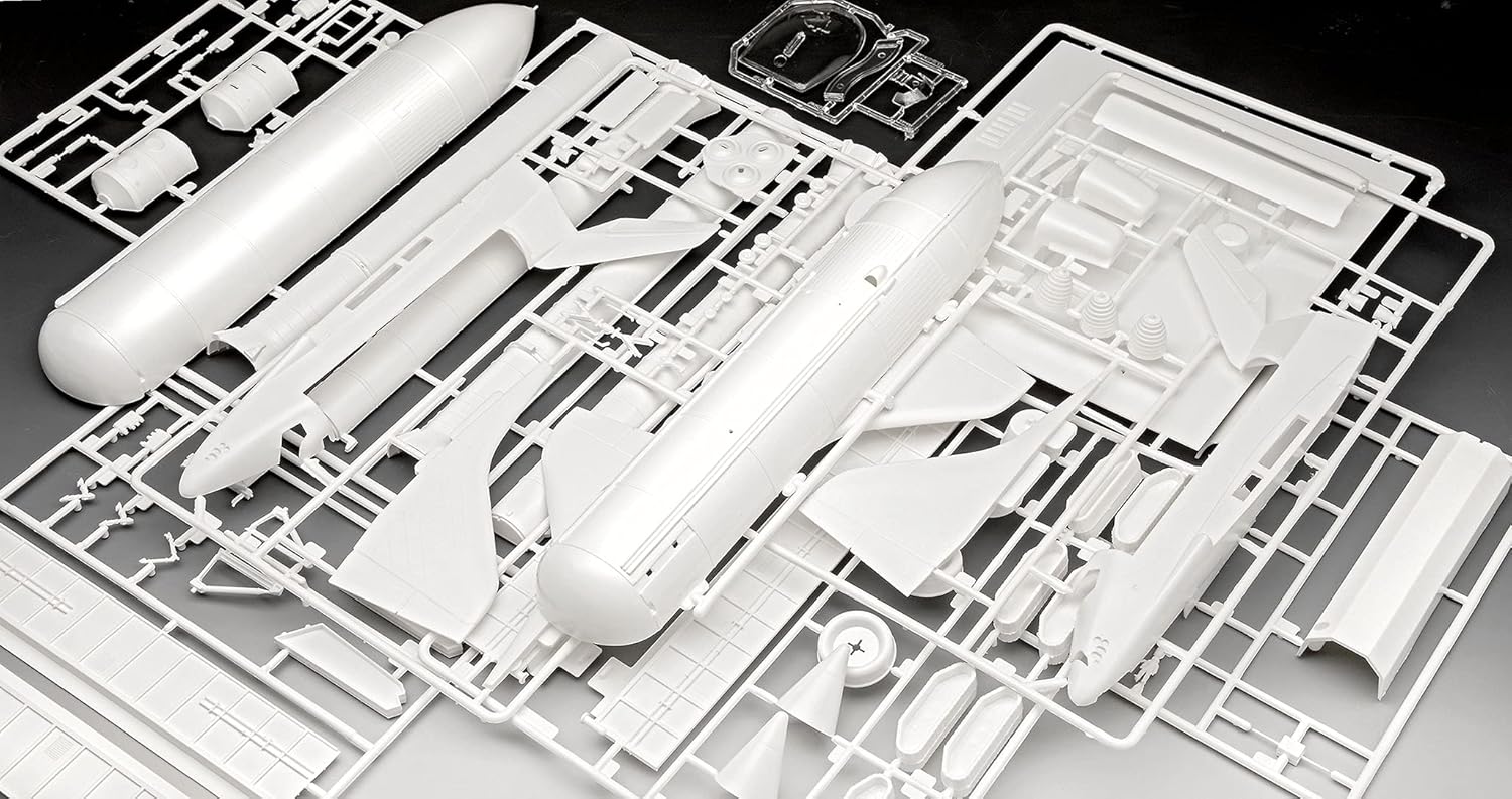 Revell 05674 NASA Space Shuttle Gift Set with Launcher, Anniversary Kit, Spaceship Model 1:144, 43.7 cm Faithful Model Kit for Experts, with Basic Accessories, Unpainted