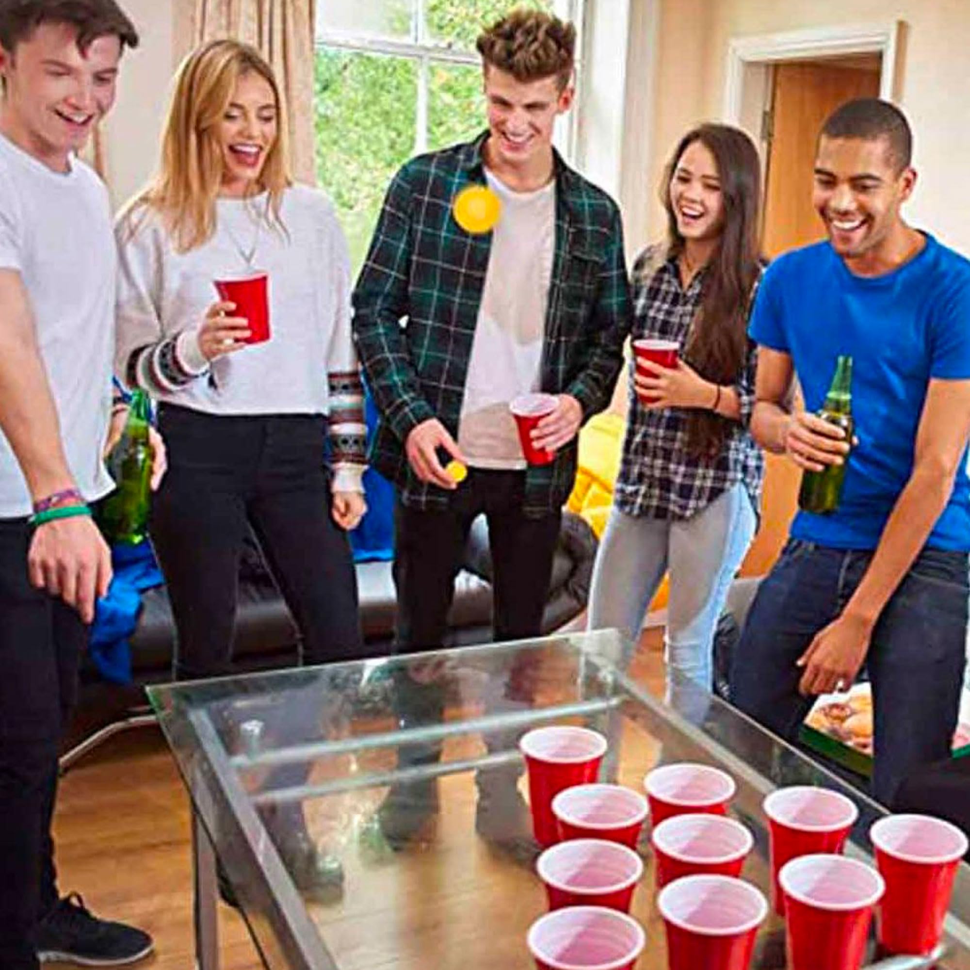 Out of the blue Gioco da Bere/Beer Pong / 15 Palline e 22 Bicchieri da 550 ml/Materiale: plastica