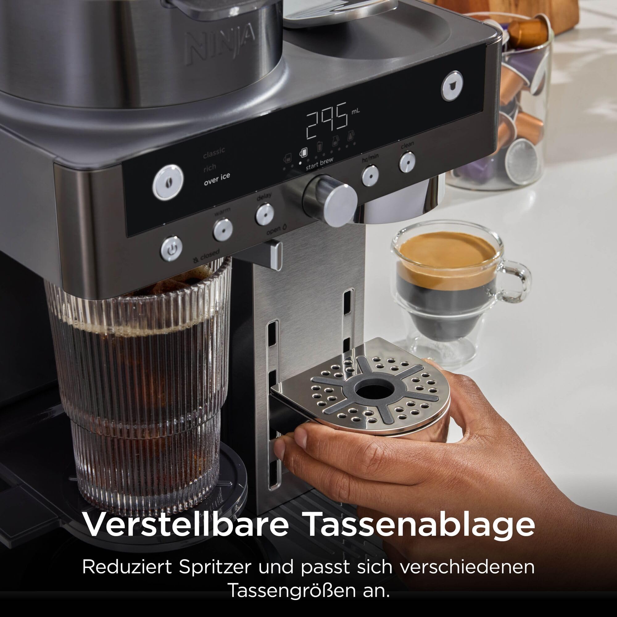 Ninja Prestige 2-in-1 Filterkaffee- und Kapselmaschine mit integriertem Milchaufschäumer, für Latte, Eiskaffee und Flat White, Grau-Metall CFN802EUGM