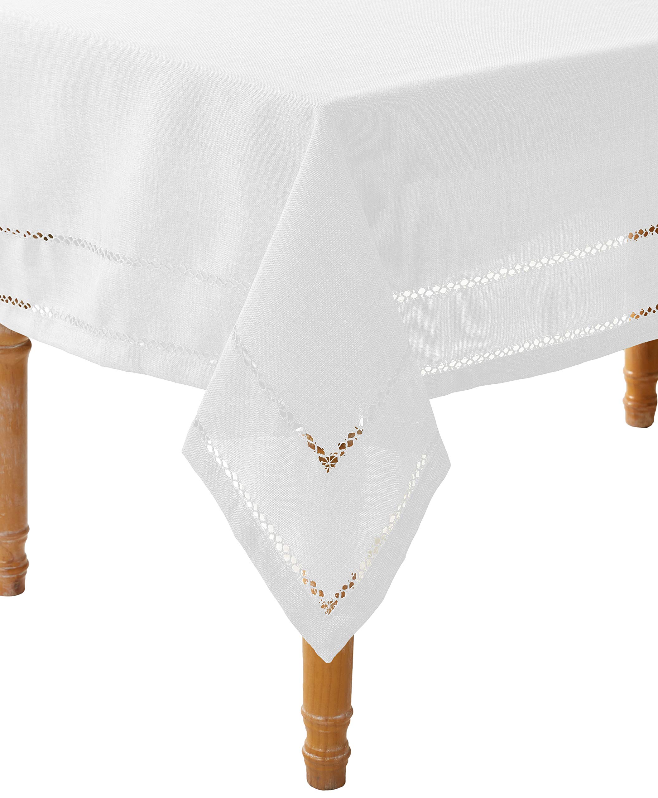 Nappe rectangulaire brodée rouge et blanche VTG, point de croix, 110 x 120 cm (43 x 47 po.) - France