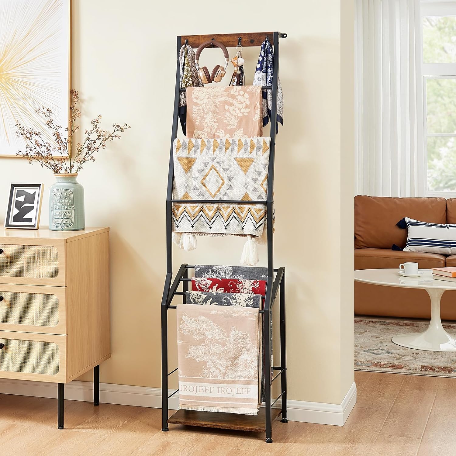 Pinzoveco Blanket Ladder, 7 Tier Blanket Ladders for The Living Room,Wooden Ladder Shelf with Hooks, 5.5ft Blanket Holder Rack Farmhouse Ladder Rack for Storage and Home Decor, Rustic Brown and Black