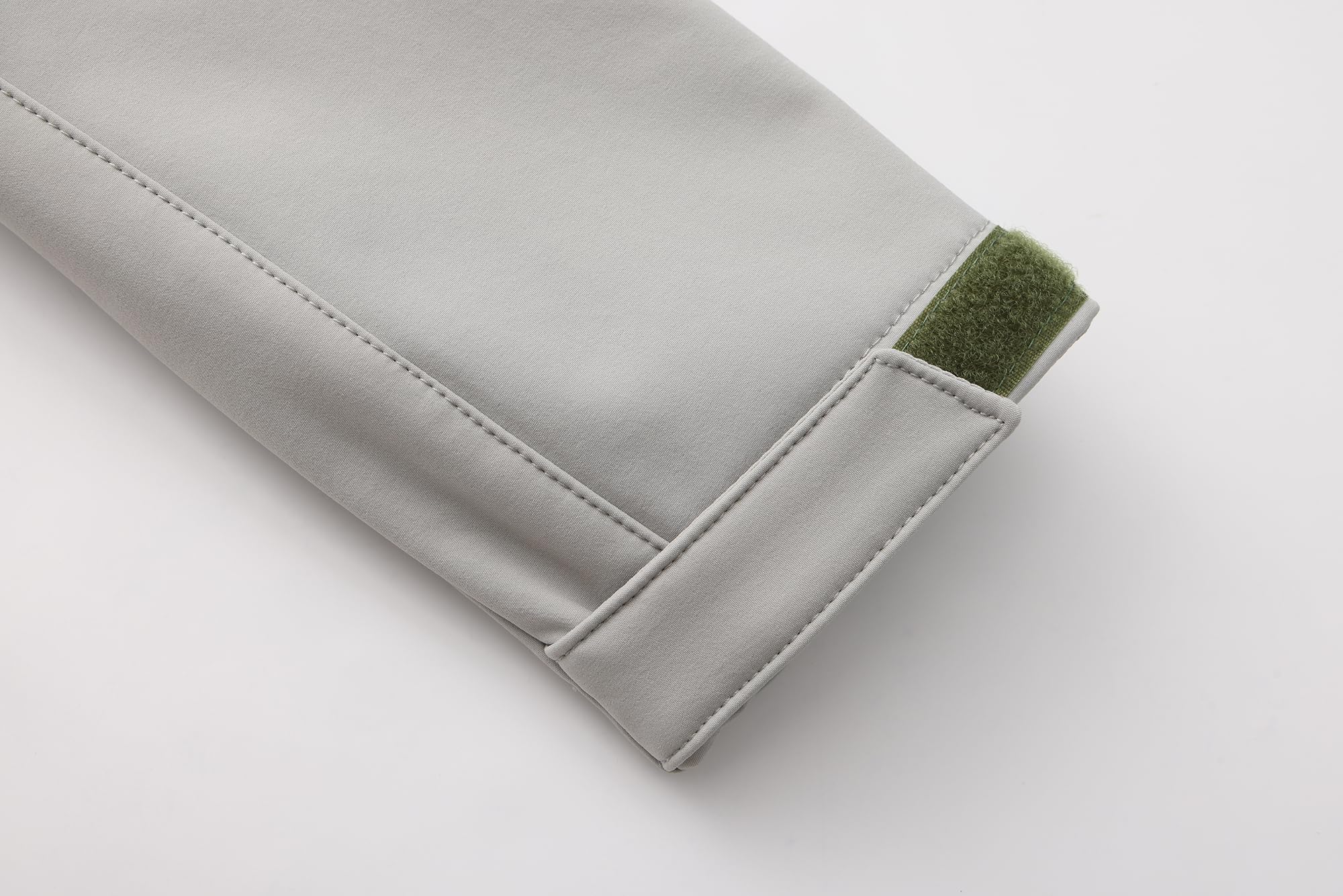 Giacca softshell con cappuccio per bambini e ragazzi, fodera in pile. Materiale impermeabile 5000 mm senza PFC minimizzato dall'inquinamento.
