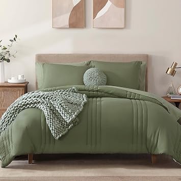 Monbix 7 Piece Comforter Sets and Fleece Throw Blanket Bundle