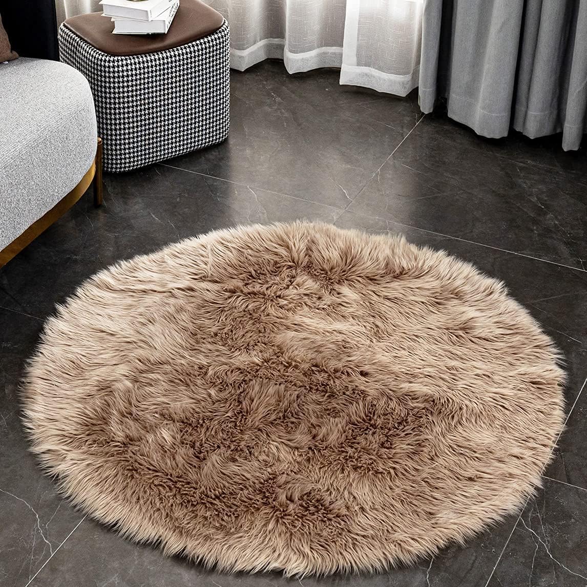LEEVAN Faux Fur Round Rug Plush Sheepskin Style Christmas