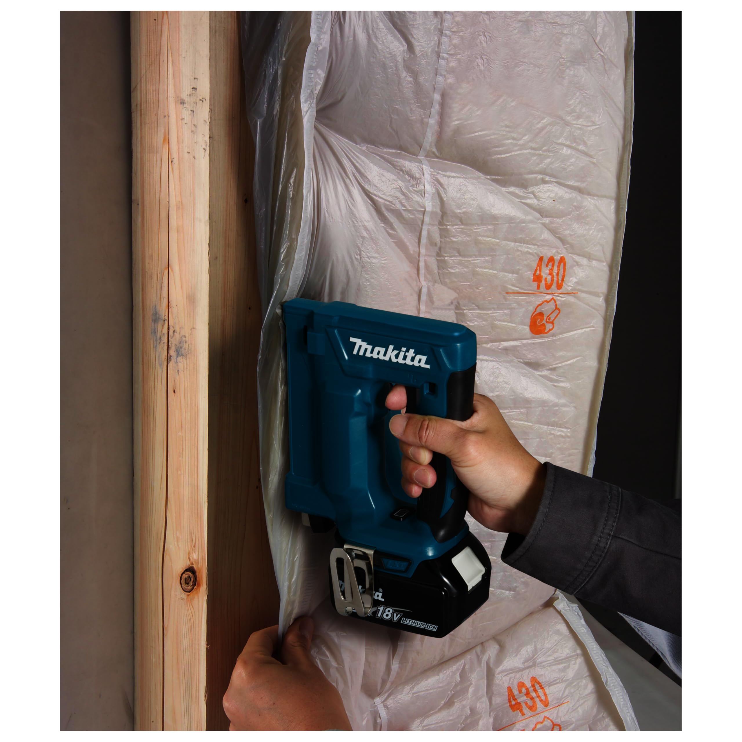 Makita DST112Z - Grapadora 18V 7-10mm