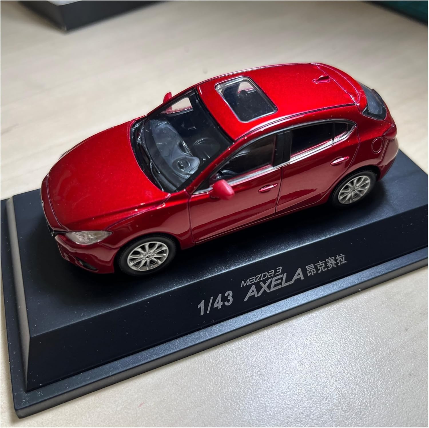 1:43 for Mazda Axela Diecast Model Toy Car Desktop Ornaments Display Gift Red Vehicles