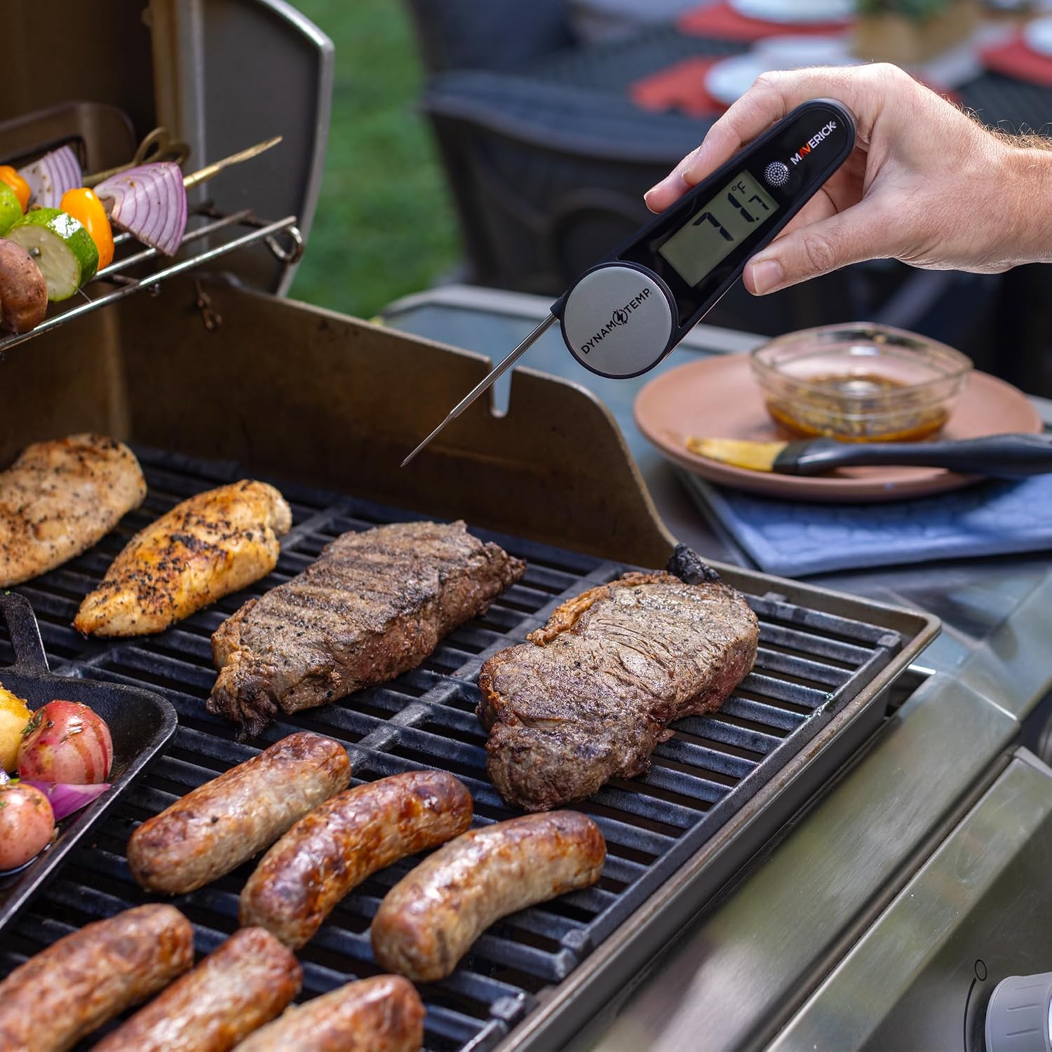 Maverick Dynamo Temp Instant Read Thermometer, No Batteries, Fast 2mm Step-Down Probe, ±1.8°F Accuracy, Magnetic Mount, IP54 Water-Resistant, Folding Design for Cooking & Grilling