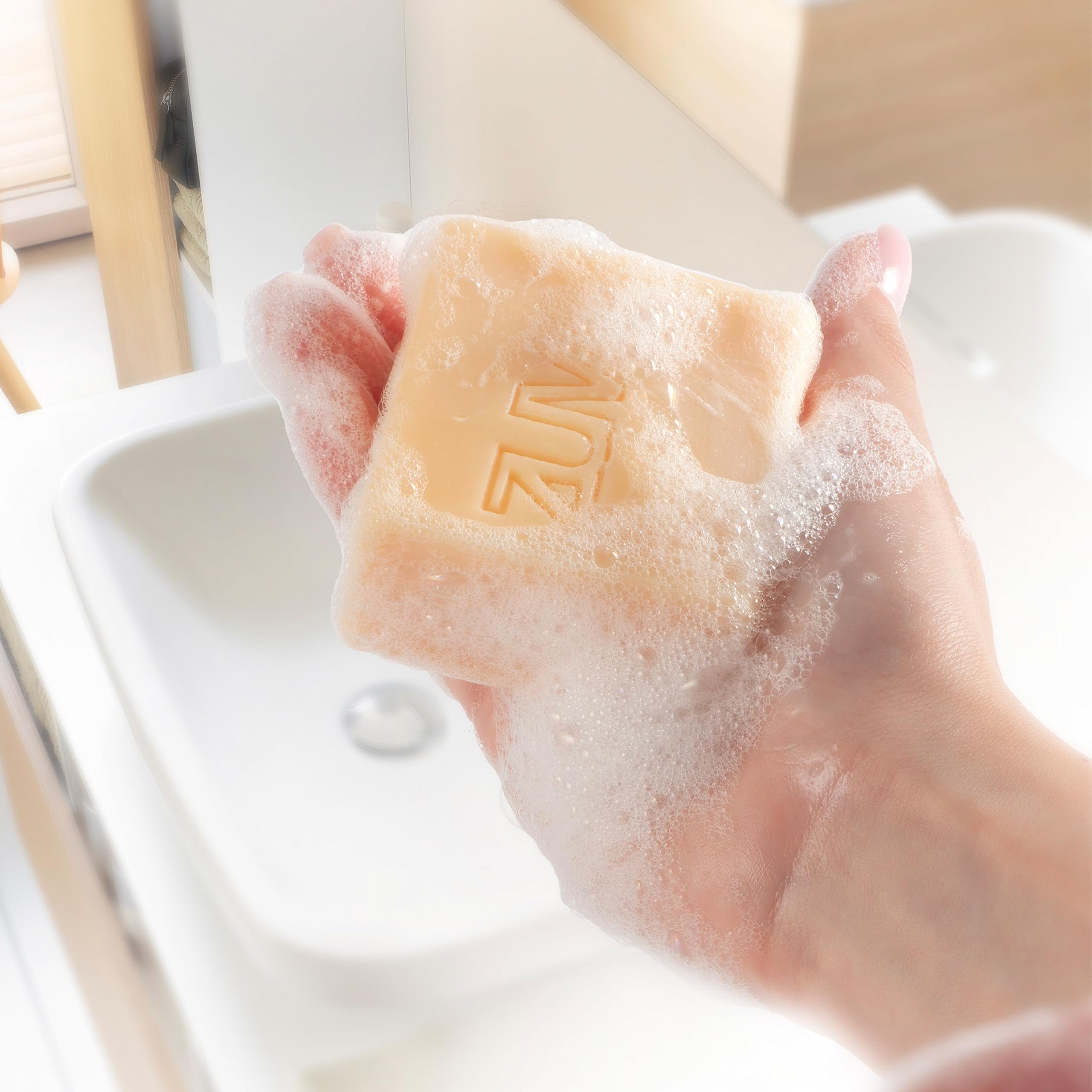 Profumi Zuma - Saponette Profumate Naturali alla Zagara di Sicilia in Confezione da 125g x 3 - Saponetta Vegetale Multiuso con Fiori d'Arancio per Corpo, Mani e Viso