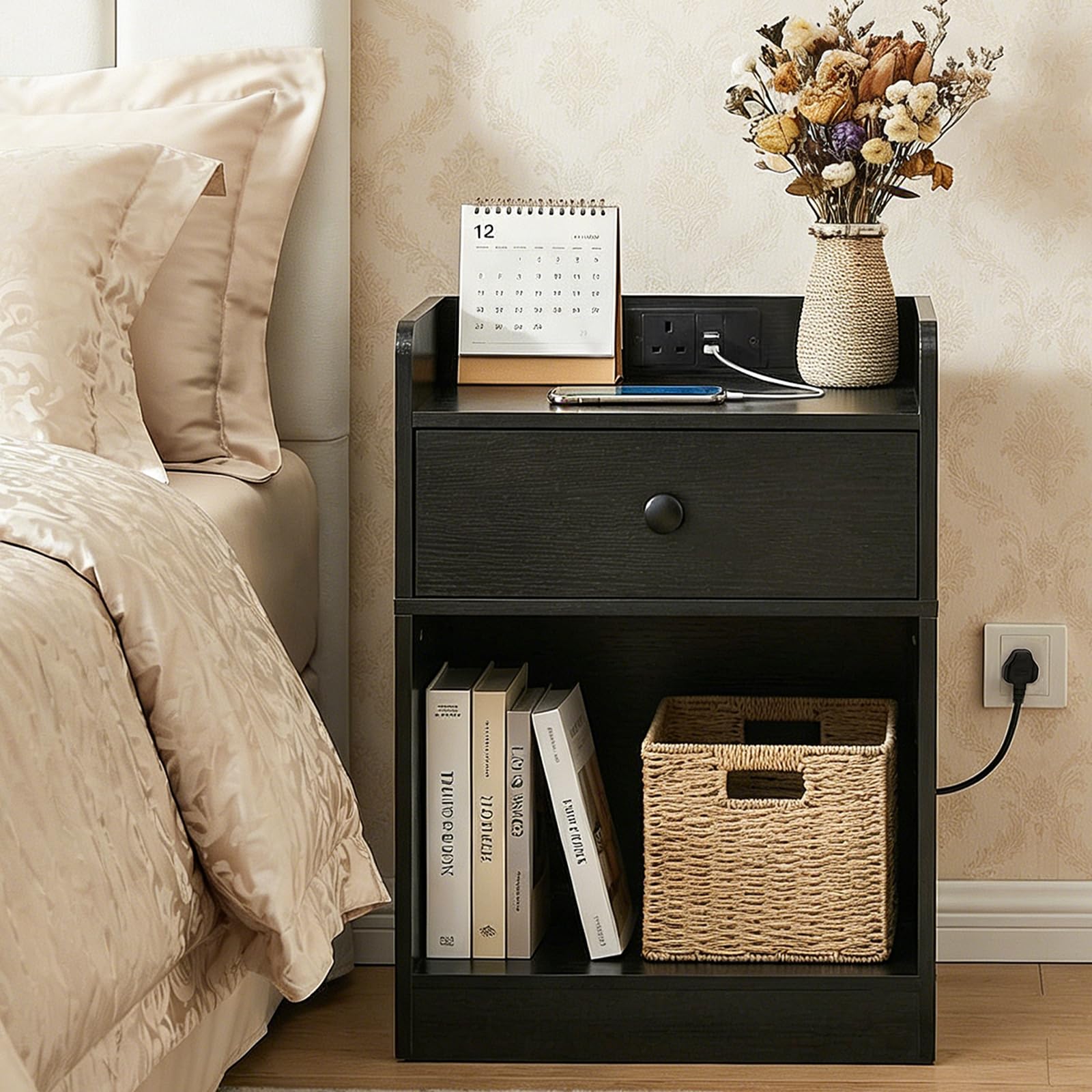 HOOBRO Bedside Table with Charging Station, Sofa Side Table with USB, Bed Side End Table with Socket, Nightstand with Drawer, for Bedroom, Living Room, Black EBK18KBZ01
