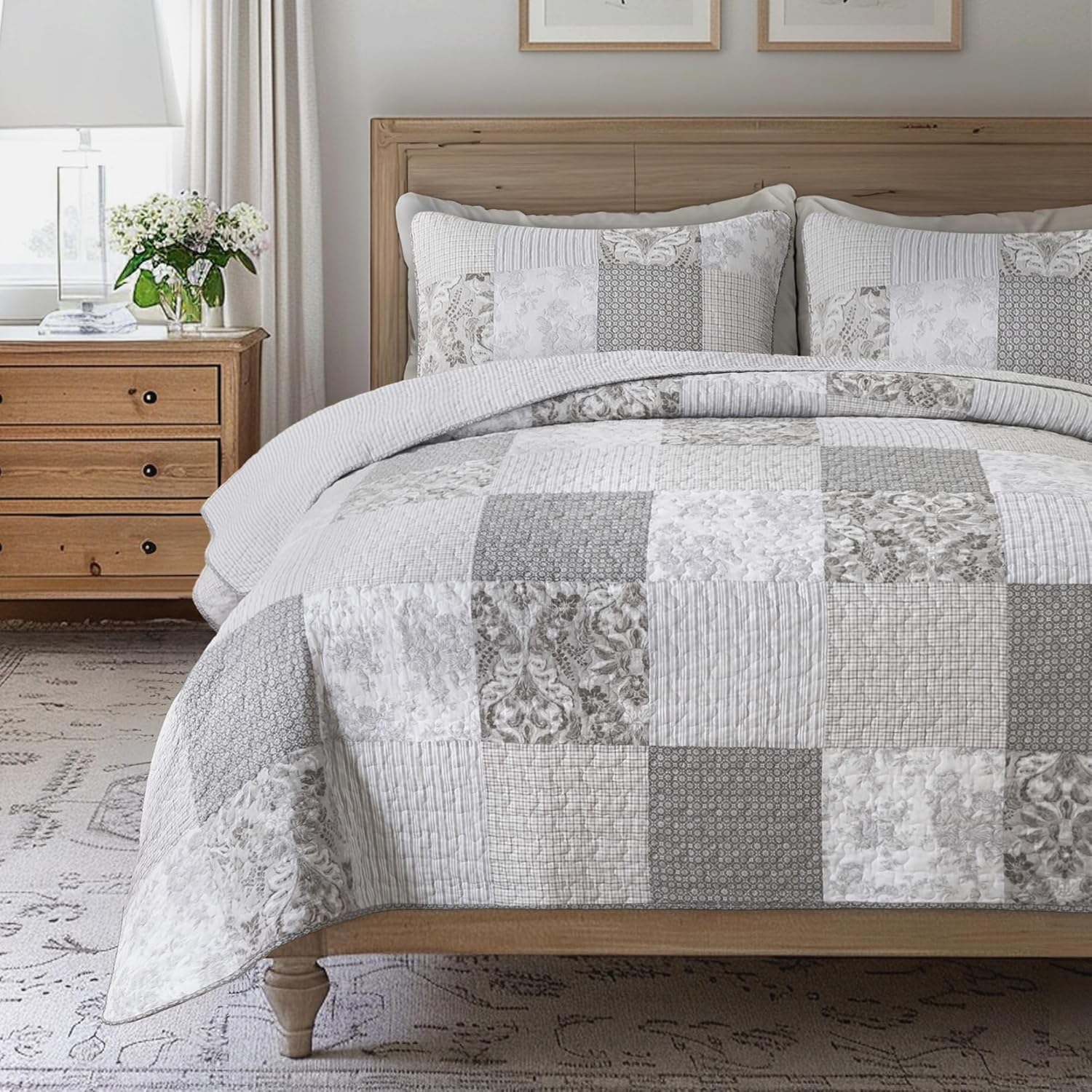 SLPR Silver Linings Cotton Quilt Set - Twin Size with 1 Sham, Neutral Pieced Patchwork Design, Country Silver Gray Quilted Comforter, Lightweight Summer Farmhouse Bedspread