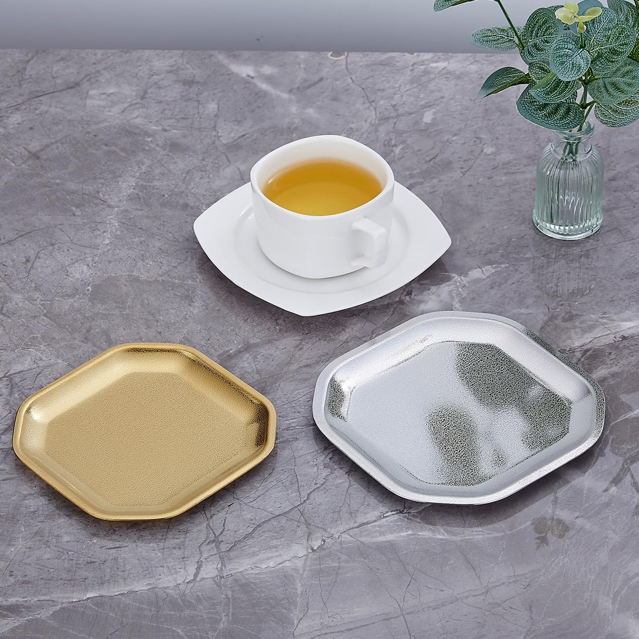 SANQIAHOME 15x15 cm quadrati Piattini da antipasto, in acciaio inox Piccoli piatti,Set di 4, argento,Dessert Piatti per Sushi, Frutta forno/Lavabile in lavastoviglie
