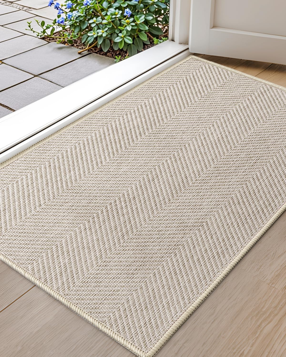 Color&Geometry Small Ultra Thin Indoor Door Mat 17"x30", Machine Washable Front Door Mat Non Slip, Low Profile Entrance Mat Indoor, Absorbent Carpet for Inside, Entry, Entryway, White Beige (FOLD) 1'5" x 2'6" (Rectangular) White Beige