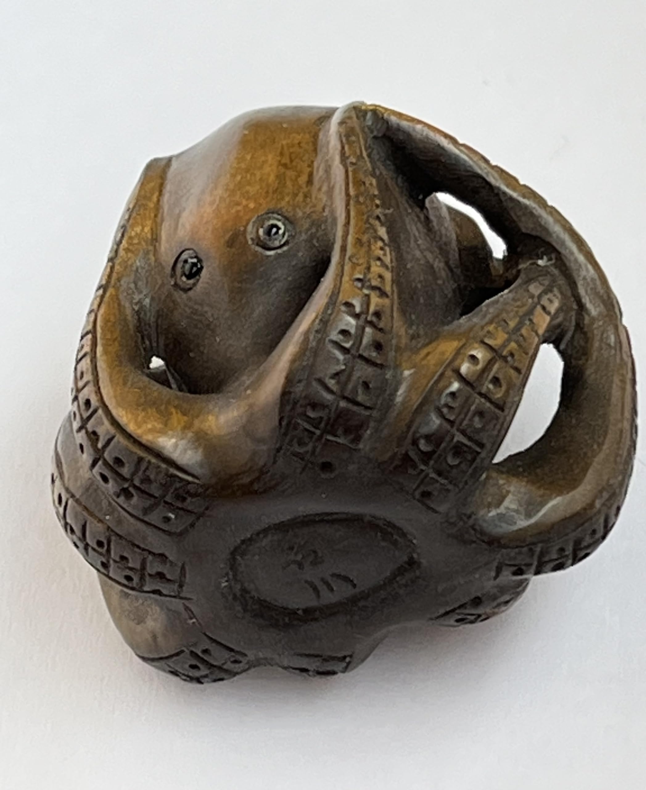 ARTCORE 2" Boxwood Hand Carved, octoplus,Brown