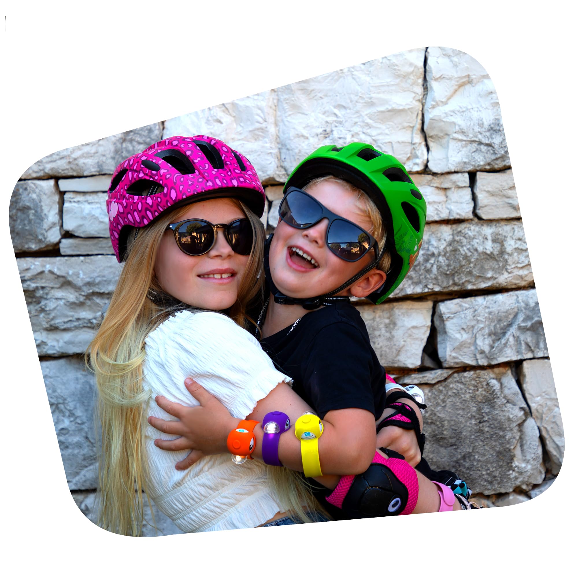 Casque vélo Enfant cœur Noir | Casque de vélo pour Enfants de 6 à 12 Ans pour vélos, Planches à roulettes, vélos Tout Terrain, Rollers, avec Coussinets Amovibles et Taille réglable |