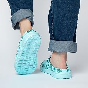 rooo lou キャンバス Amazon.com | Rainbow Paw Clogs Lightweight Slip On