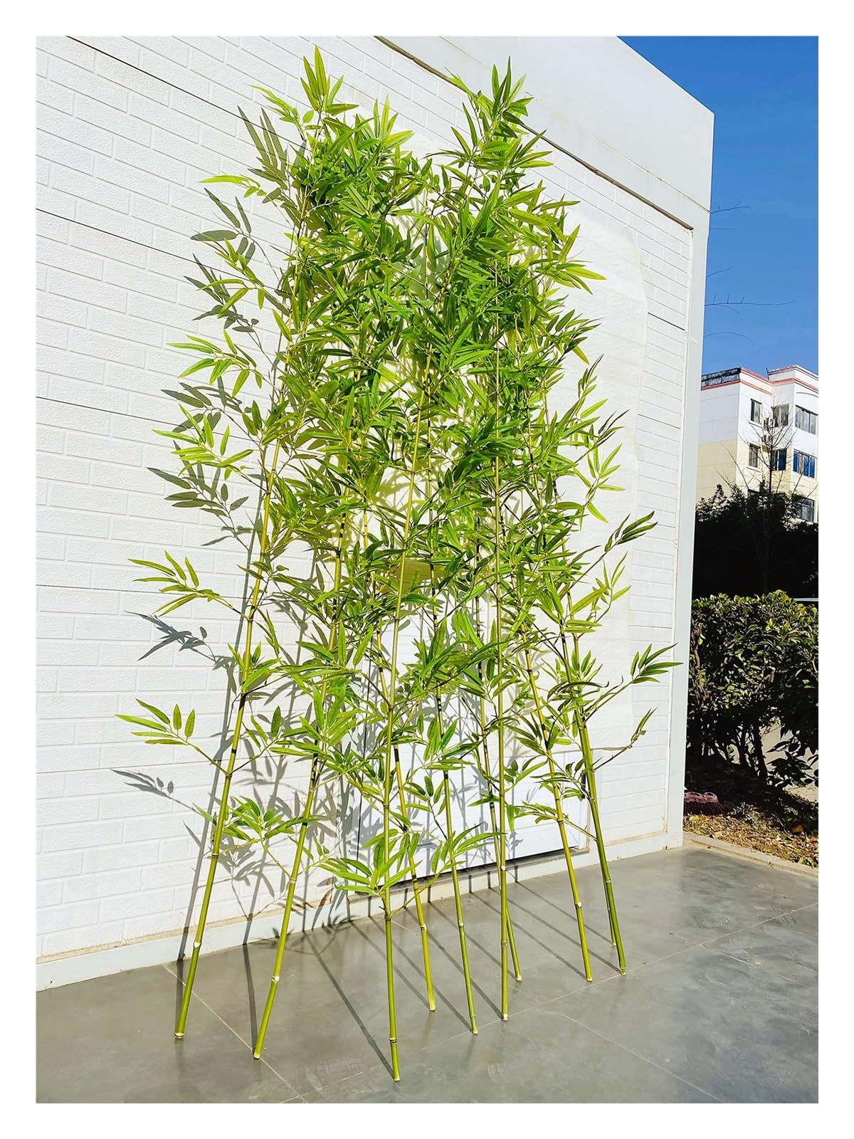 Bambou artificiel extérieur pour un brise-vue de jardin verdoyant