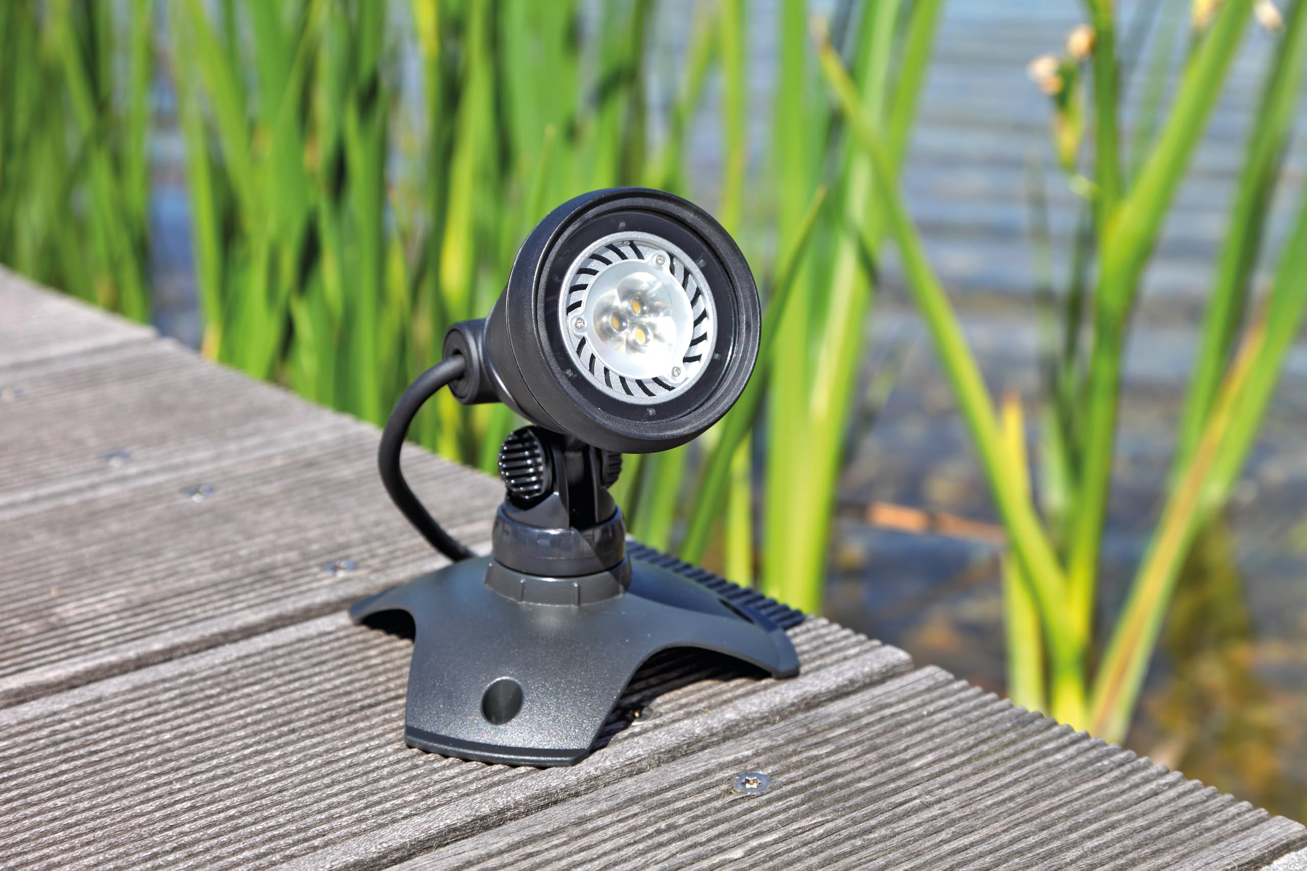 Oase 57034 LunAqua 3 LED Set 1 - UBeleuchtung für Teich und Garten mit warmweißen Lichtakzenten, für den Einsatz über und unter Wasser im Außenbereich