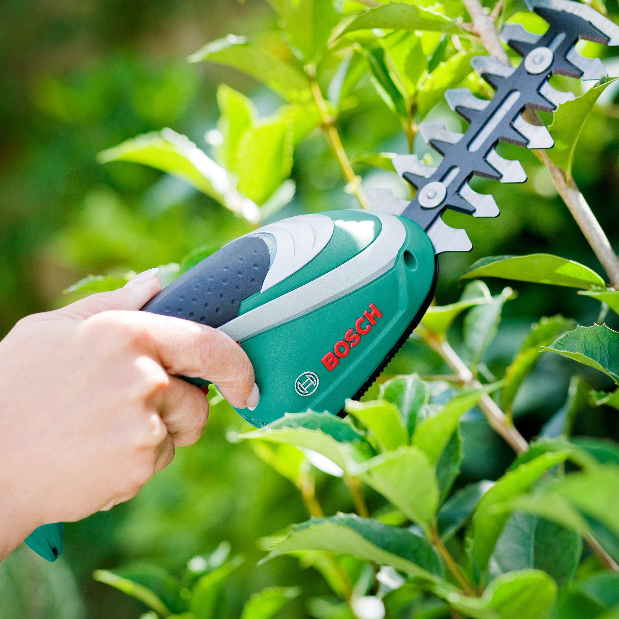 Bosch Cordless Shrub Shear ISIO 3 + 