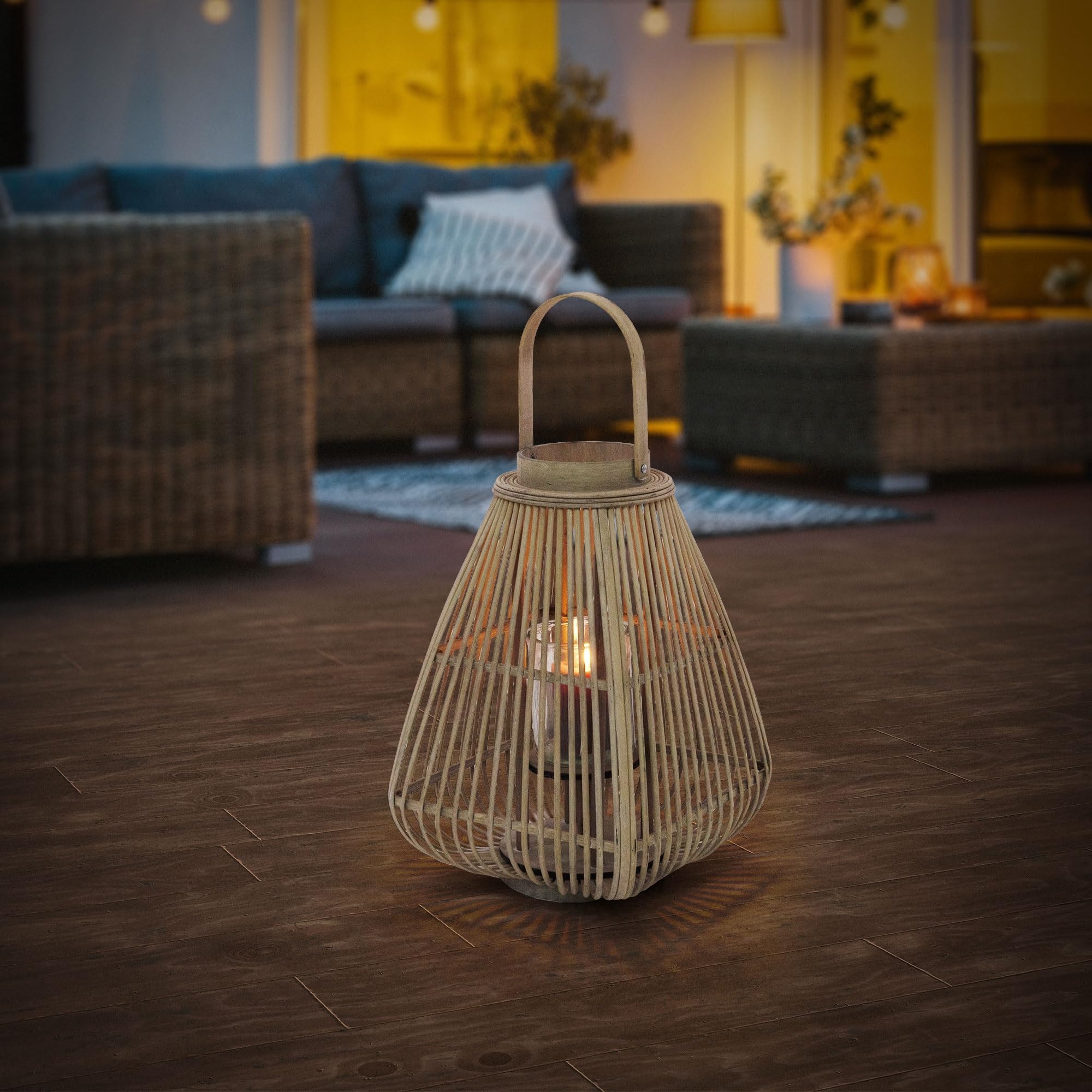 ECD Germany Linterna de Bambú de Madera, 55cm de Altura, Portavelas de Jardín con Asa y Inserto de Cristal, Farolillo de Estilo Boho, Lámpara Colgante Interior/Exterior Decorativo para Terraza, Balcón