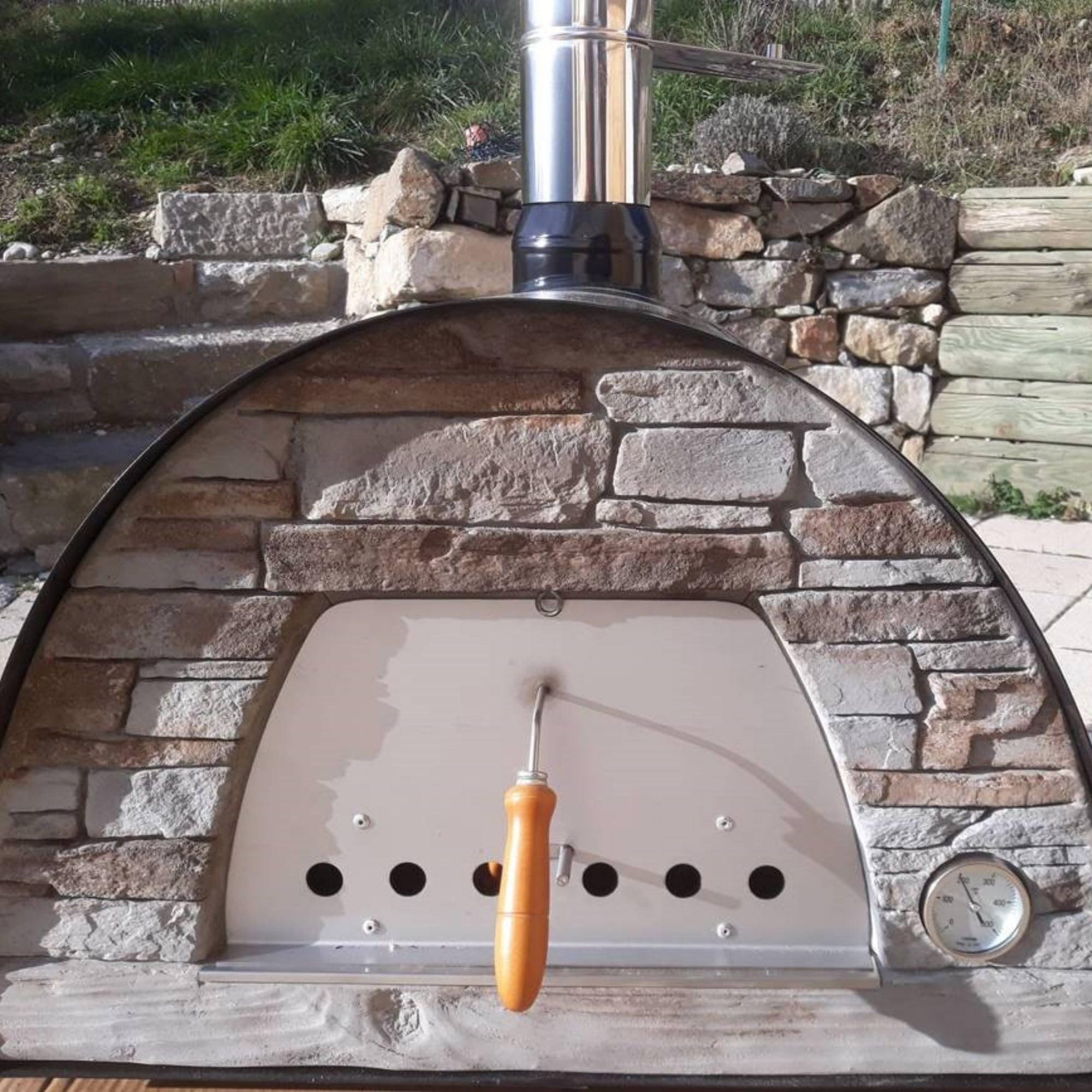Maximus Forno a Legna da esterno in Scisto, Nero, 70 x 70 x 65cm - Forno da esterno portatile, dal design compatto per spazi ridotti, ideale per il giardino o la terrazza
