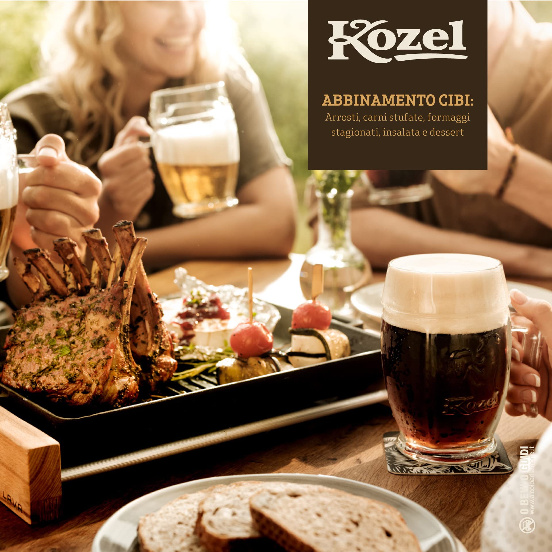 Kozel Birra Lager Dark, Cassa Birra con 20 Birre in Bottiglia da 50 cl, 10 L, Gusto Morbido e Rinfrescante, Gradazione Alcolica 3.5% Vol