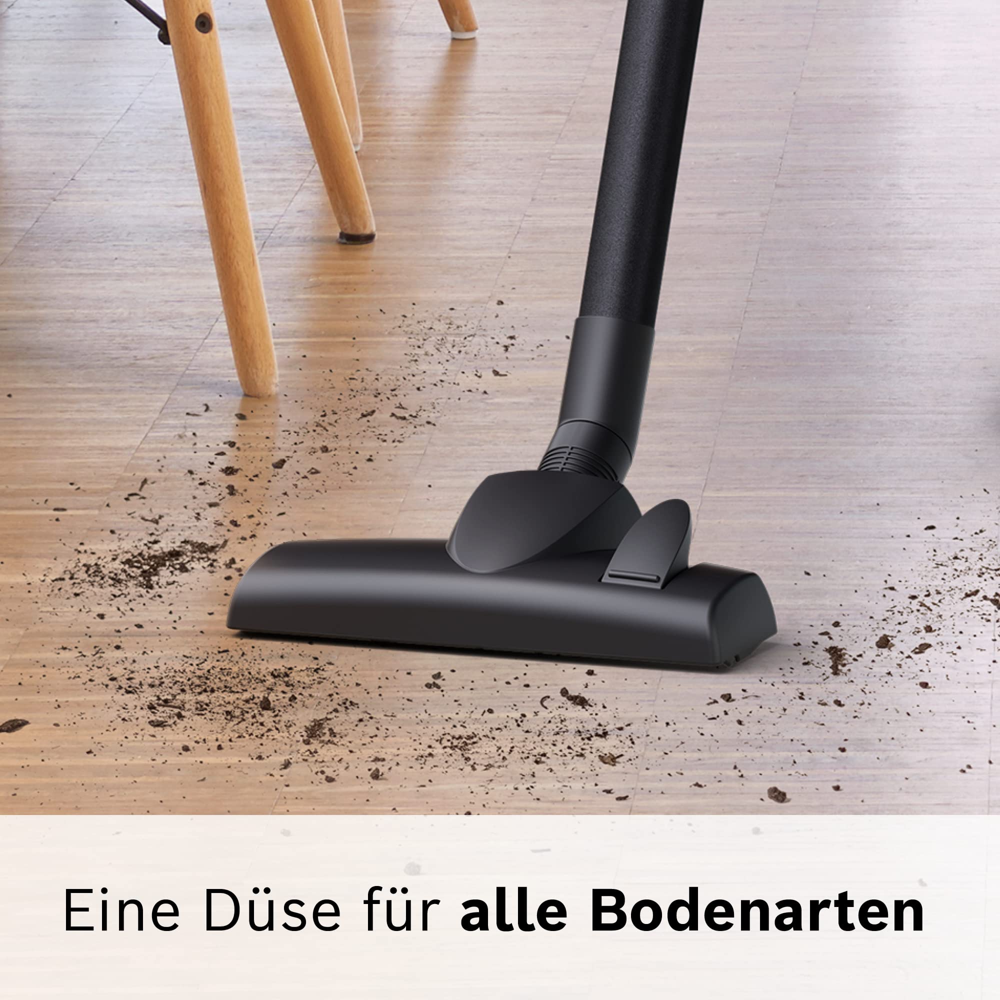 Bosch Staubsauger mit Beutel Serie 2 BGDS2CHAMP, Bodenstaubsauger, nachhaltig, aus Recyclingmaterial, Hygiene-Filter, 10 Jahre Motorgarantie, kompakt, leistungsstark, Made in Germany, 600 W, schwarz