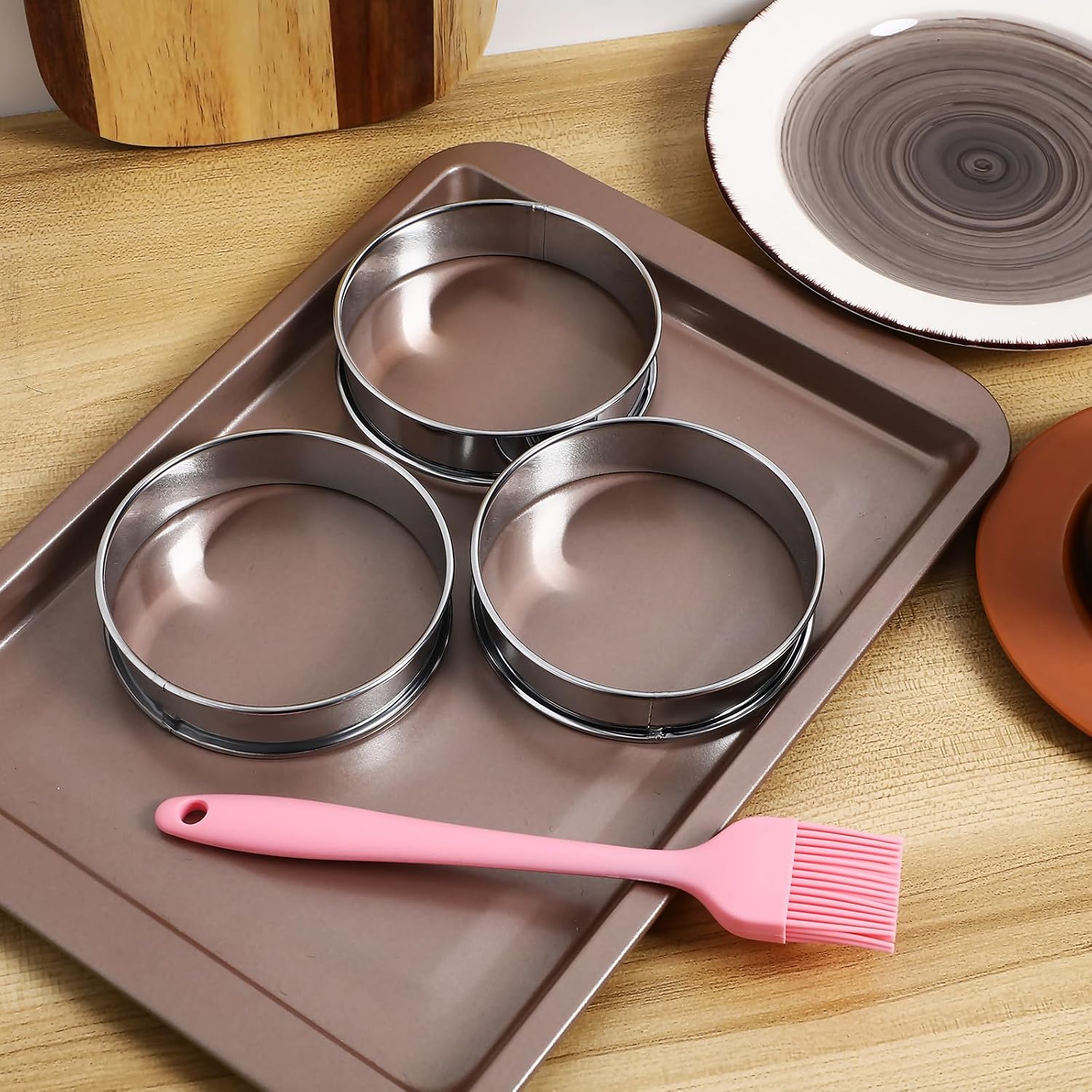 LIFKOME English Muffin Rings Easy to Clean and Demold Stainless Steel 6 Pcs Baking Mold Set with Silicone Brush, round Pancake Rings for Home Baking