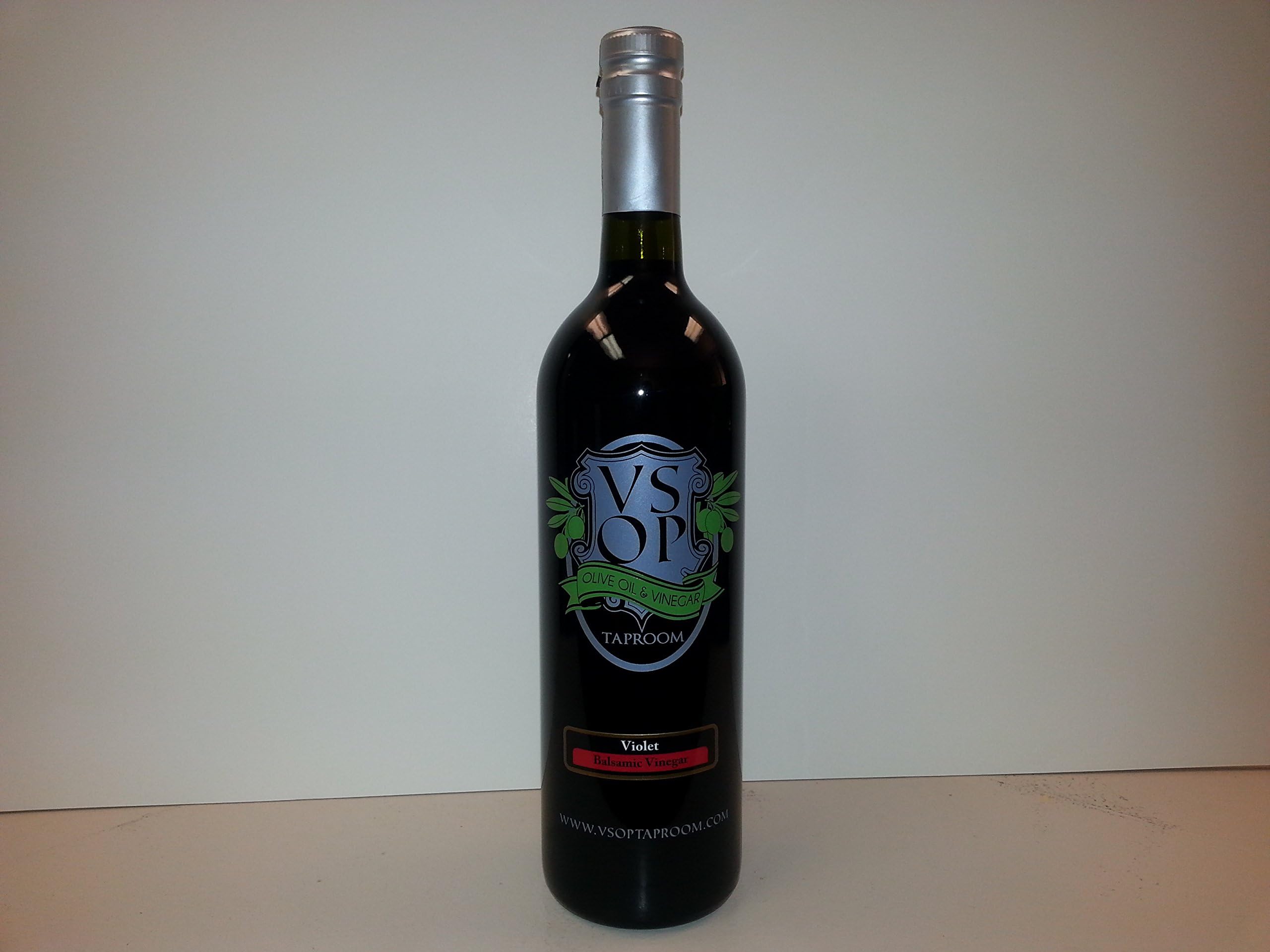 VSOP Violet Aged Dark Balsamic Vinegar of Modena (750 ml / 25.36 oz)