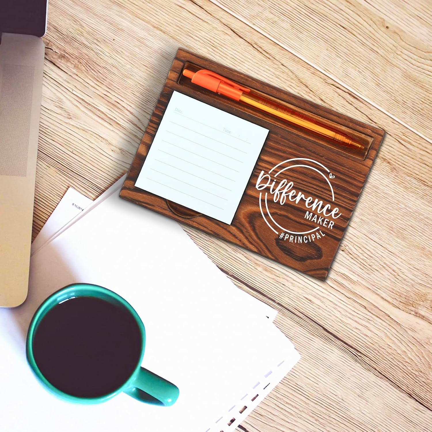 Principal Difference Maker Self-Stick Note Pad Holder Thoughtful Gift for School Principals Education Leaders Stylish and Functional Desk Organizer Work Desk Retro Note Pad Holder SDZ351