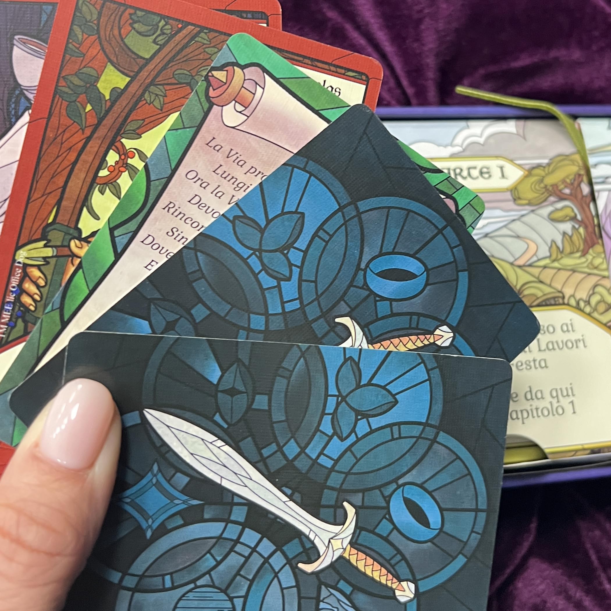 Asmodee - La Compagnia dell'Anello: Trick Taking Game - Gioco da Tavolo Cooperativo, Carte da Gioco con esperienza narrativa, 1-4 Giocatori, 12+ Anni, Edizione in Italiano