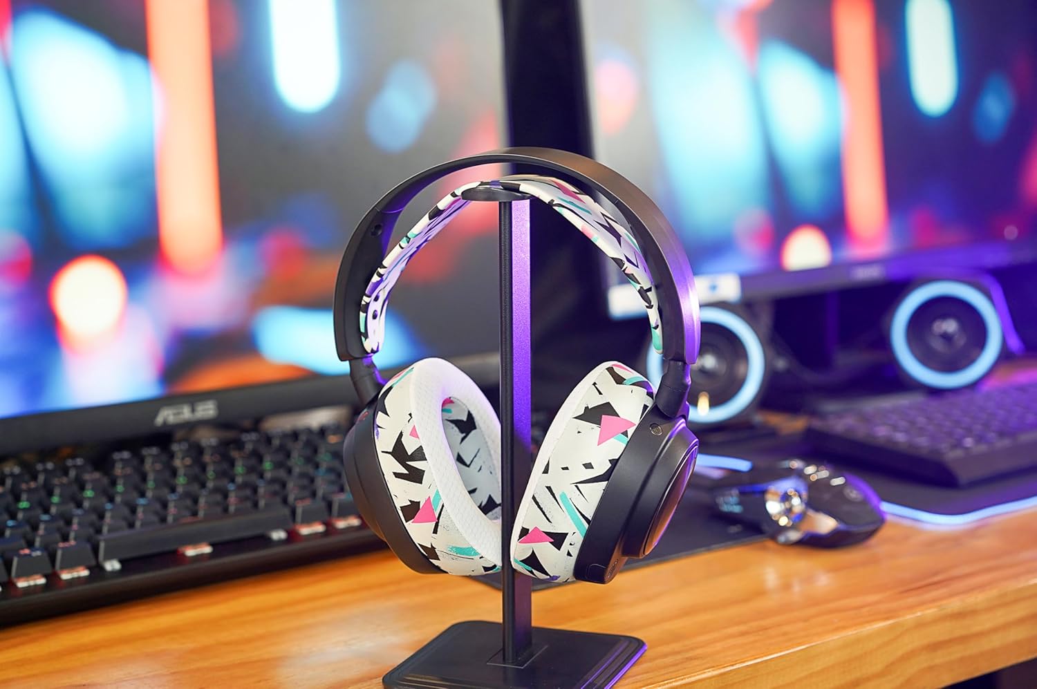 WC Earpad and Upgraded Silicone Headband Combo for Nova Pro Wireless Headphones | Cooling Gel Earpads & Matching Design Headband for Epic Gaming | 90's White