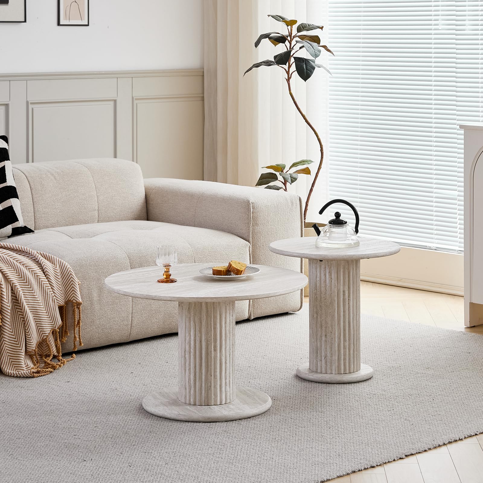GrandCA HOME Set di 2 Tavolini Rotondi Impilabili con Gambe Cilindriche ed Effetto Travertino Grigio Finto, Tavolino da Caffè in Stile Minimalista Moderno per Soggiorno o Camera da Letto