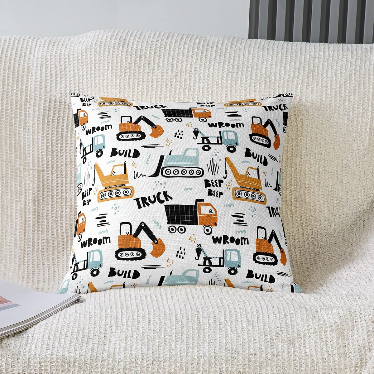 Budownictwo dekoracyjne poszewki na poduszki 45 cm x 45 cm zestaw 4 miękkich akcesoriów kreskówkowych ciężarówki poszewki na poduszki do salonu sypialni budowlane pojazdy dekoracyjne poszewki na poduszki na krzesło