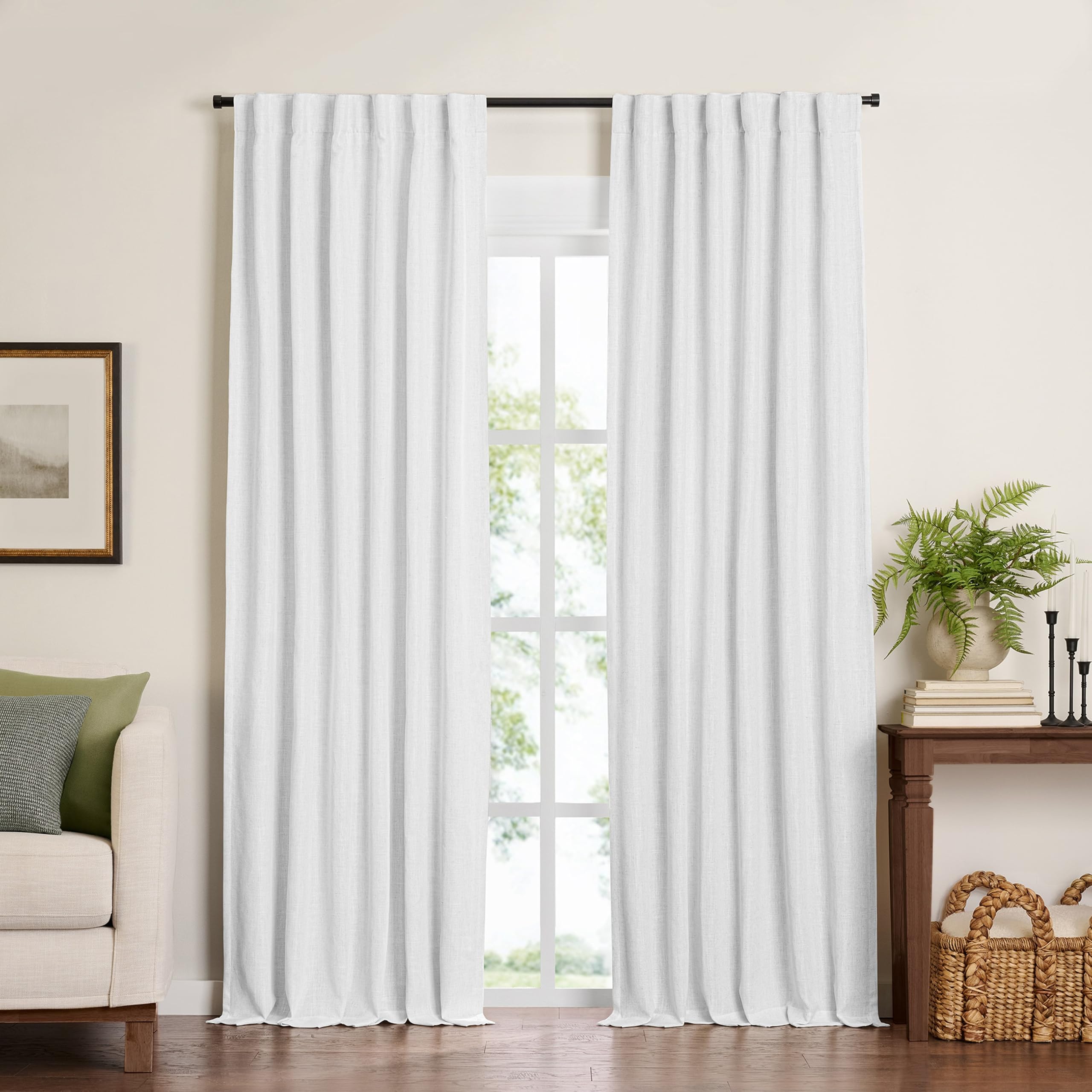 Panel de cortina opaca blanca de 52x84 pulgadas Harrow Elrene Home Fashions con textura sólida
