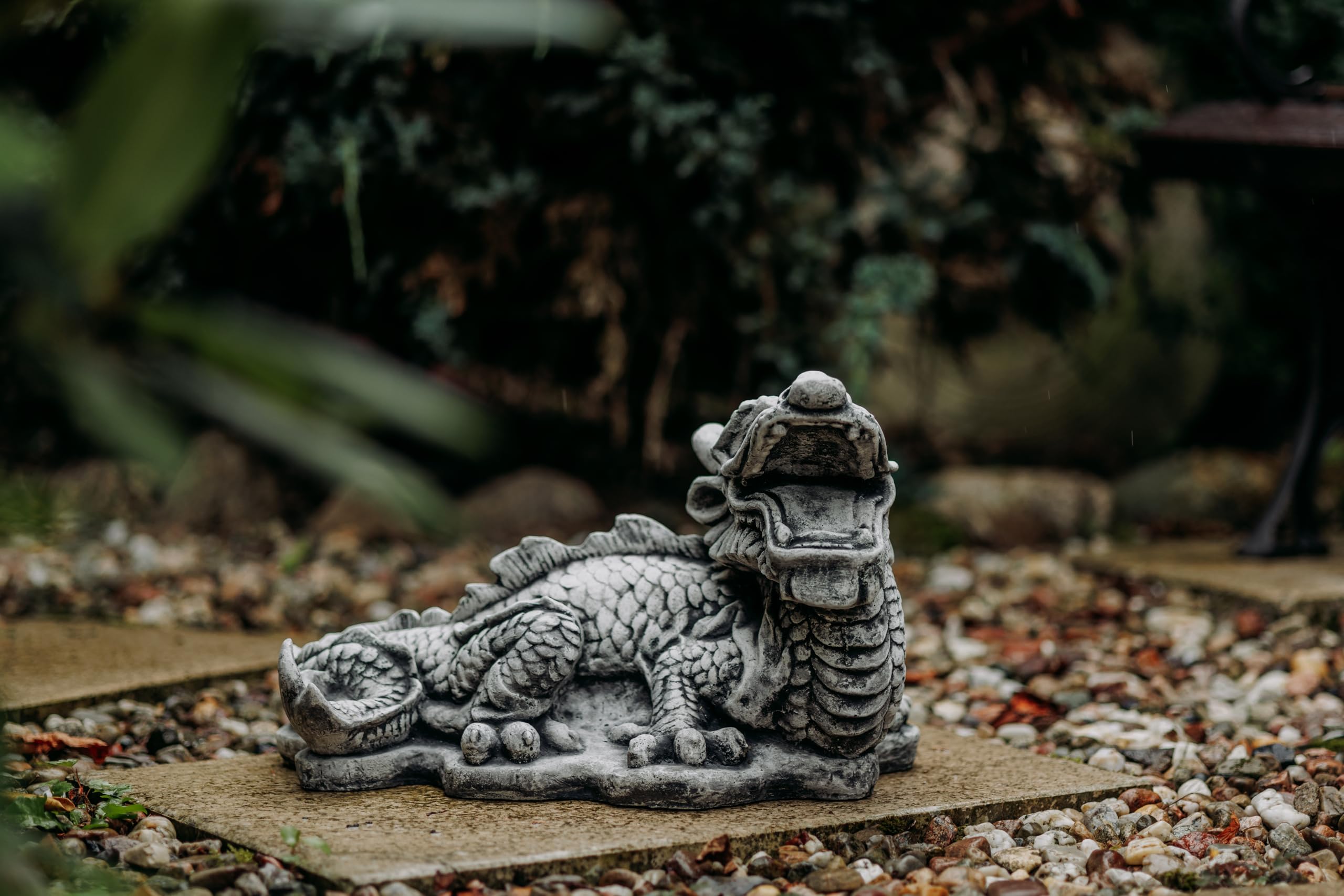 gartendekoparadies.de Chinesischer Drachen, Steinfigur, H. 28 cm, 15 kg, Grau, frostsicher aus Steinguss für Außenbereich