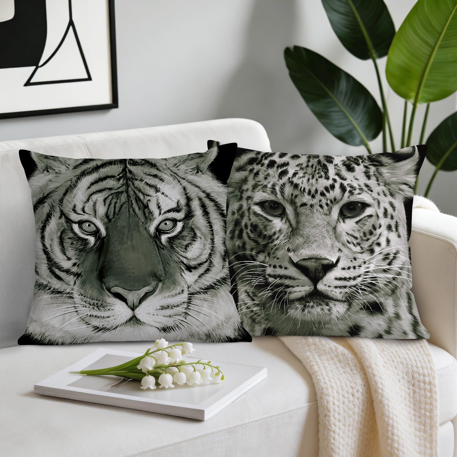 COZZSNUGE Animal Print Cushion Covers Two-Sided Tiger Leopard Portrait Safari Trendy Velvet Decorative Pillowcases for Sofa Garden Bed Home Patio 45 x 45 cm Set of 2