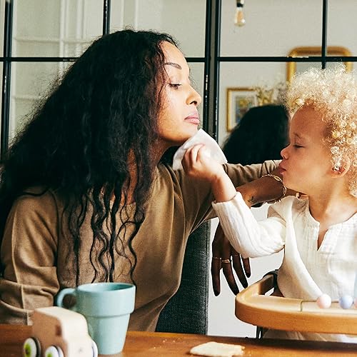 Miniatura 9 de Mustela Agua limpiadora para bebés, agua micelar sin enjuague, con aguacate natural y aloe vera, para cara, cuerpo y pañal del bebé, paquete de 1 o