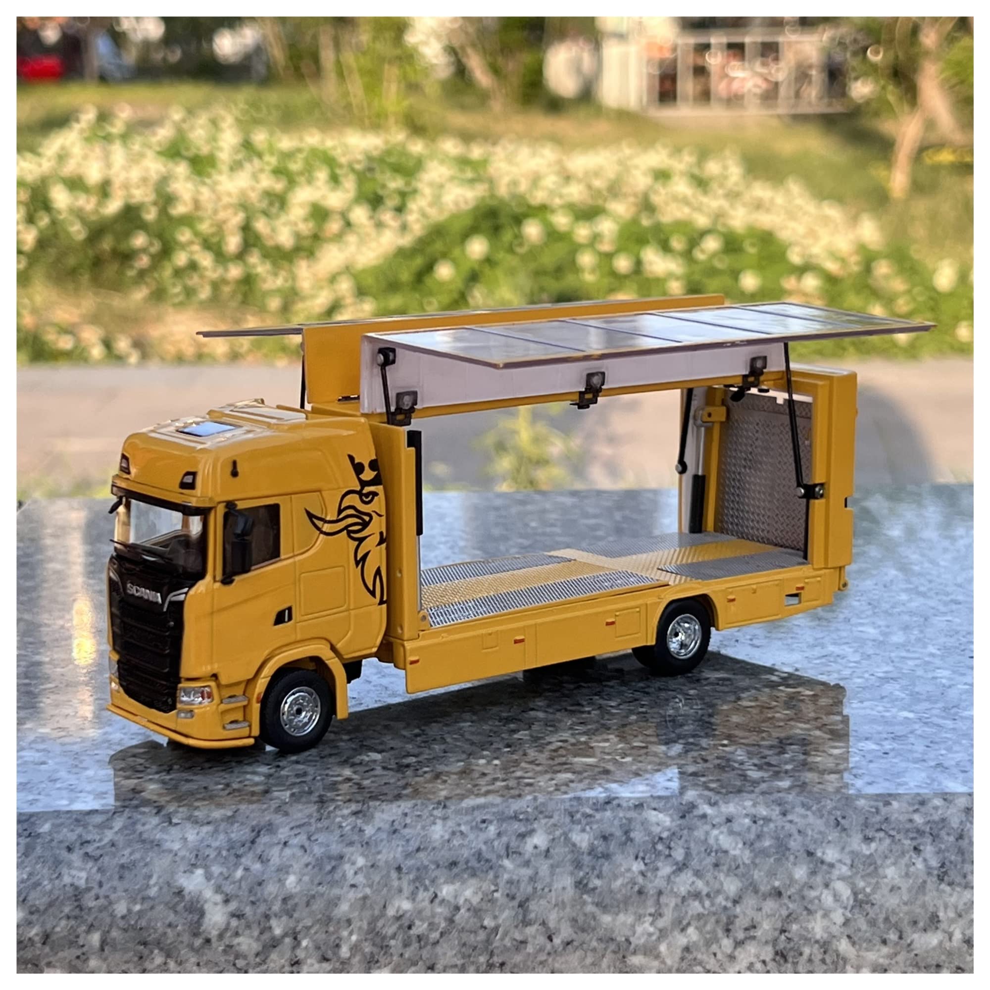 ケンファイ 1/64 スカニア S730 トランスポーター白