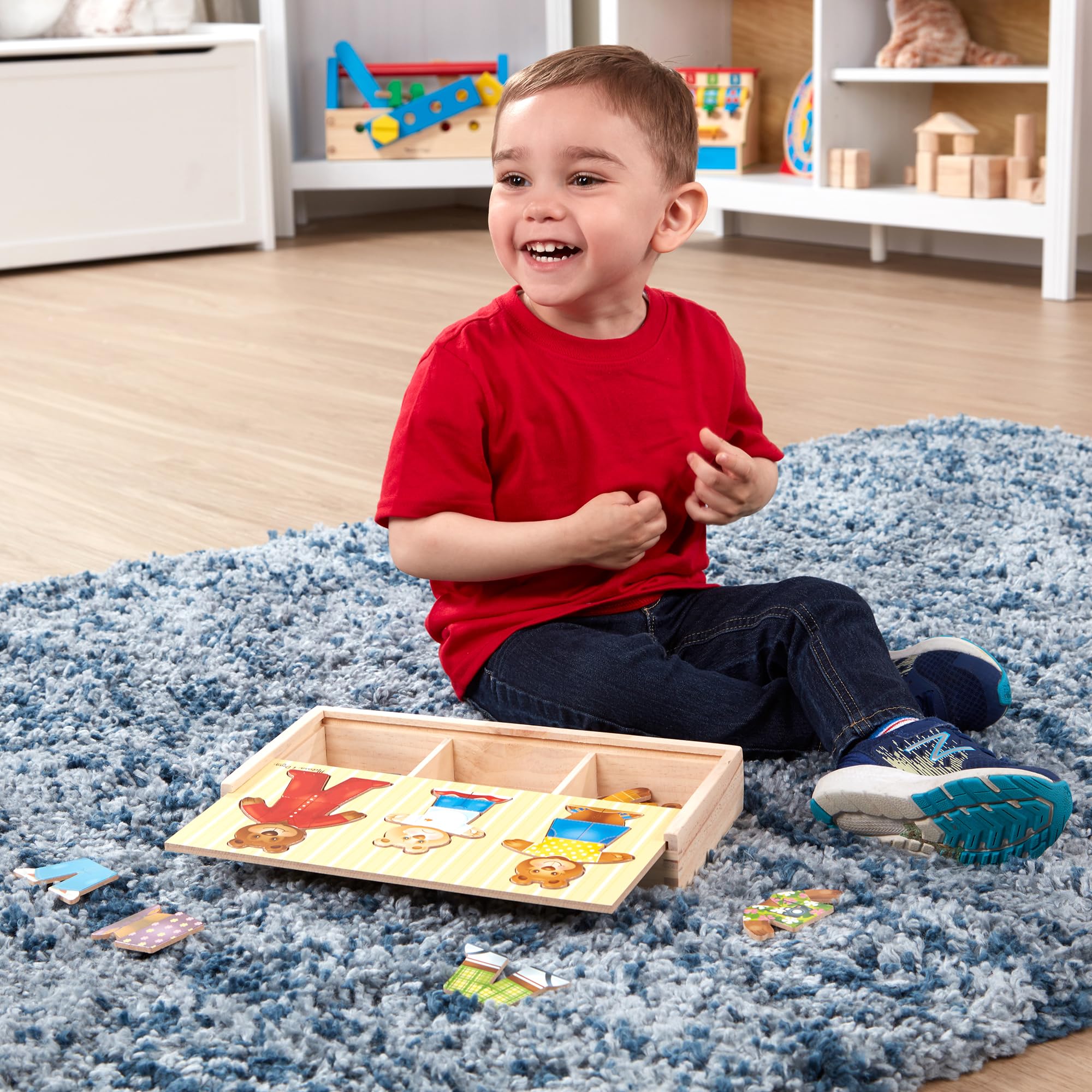 Melissa & Doug 3770 Mix 'n Match Wooden Bear Family Dress-Up Puzzle With Storage Case (45 pcs)