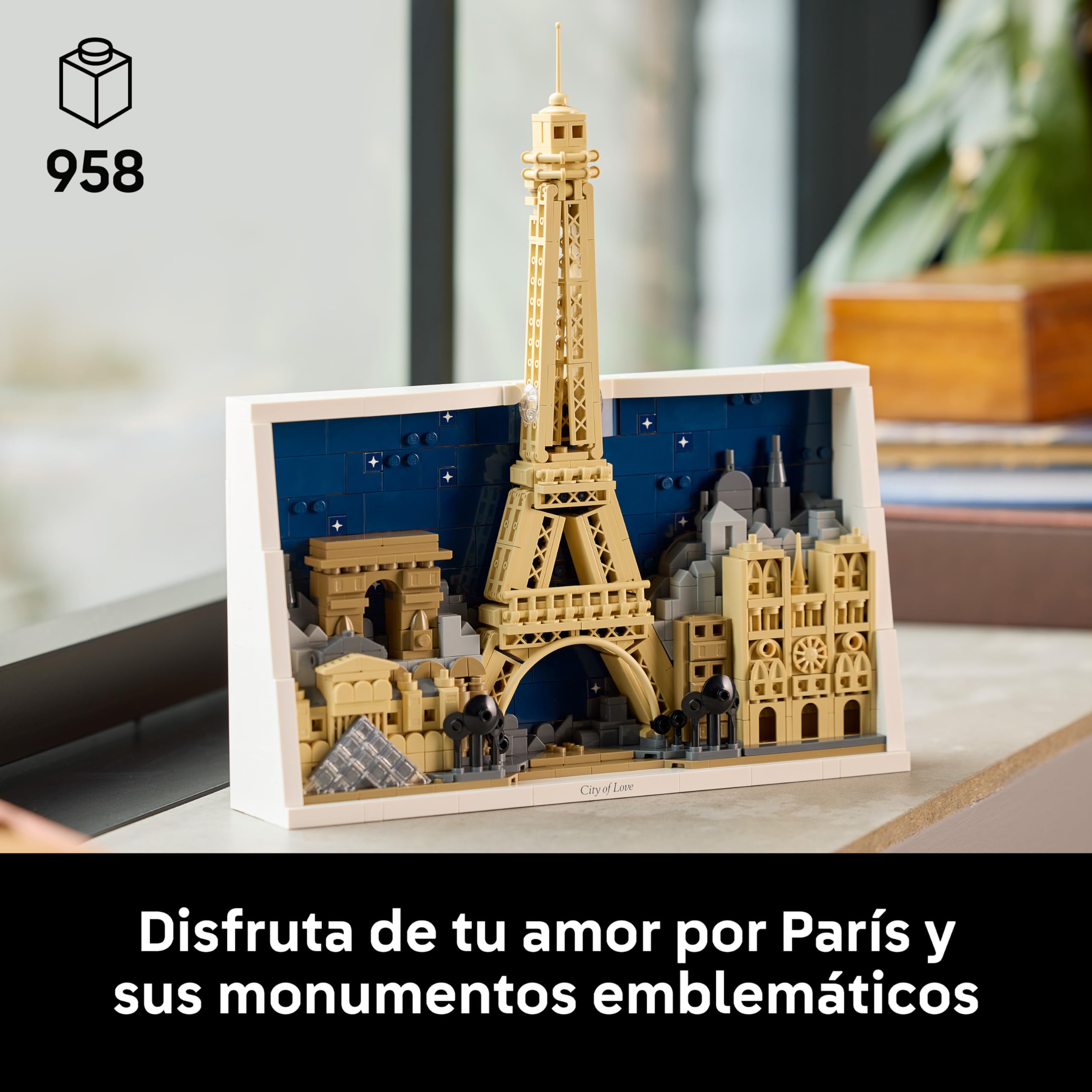 LEGO Architecture París: Ciudad del Amor - Maqueta 3D de Miniatura para Adultos - Decoración de Pared para el Hogar con Iconos Parisinos Inc. Torre Eiffel y Notre Dame - Regalo para Viajeros 21064