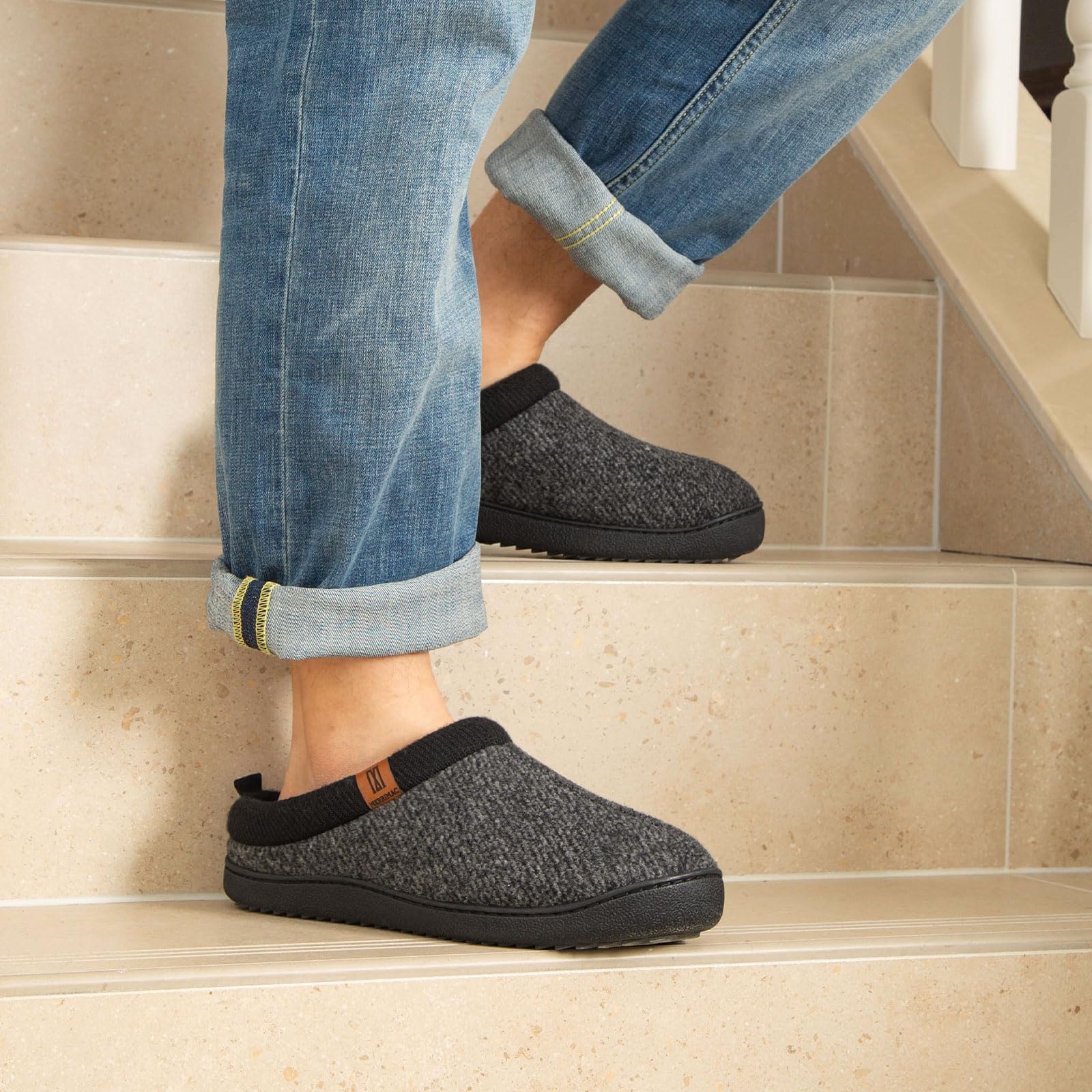 MERRIMAC Pantoufles classiques confortables en mousse à mémoire de forme pour homme