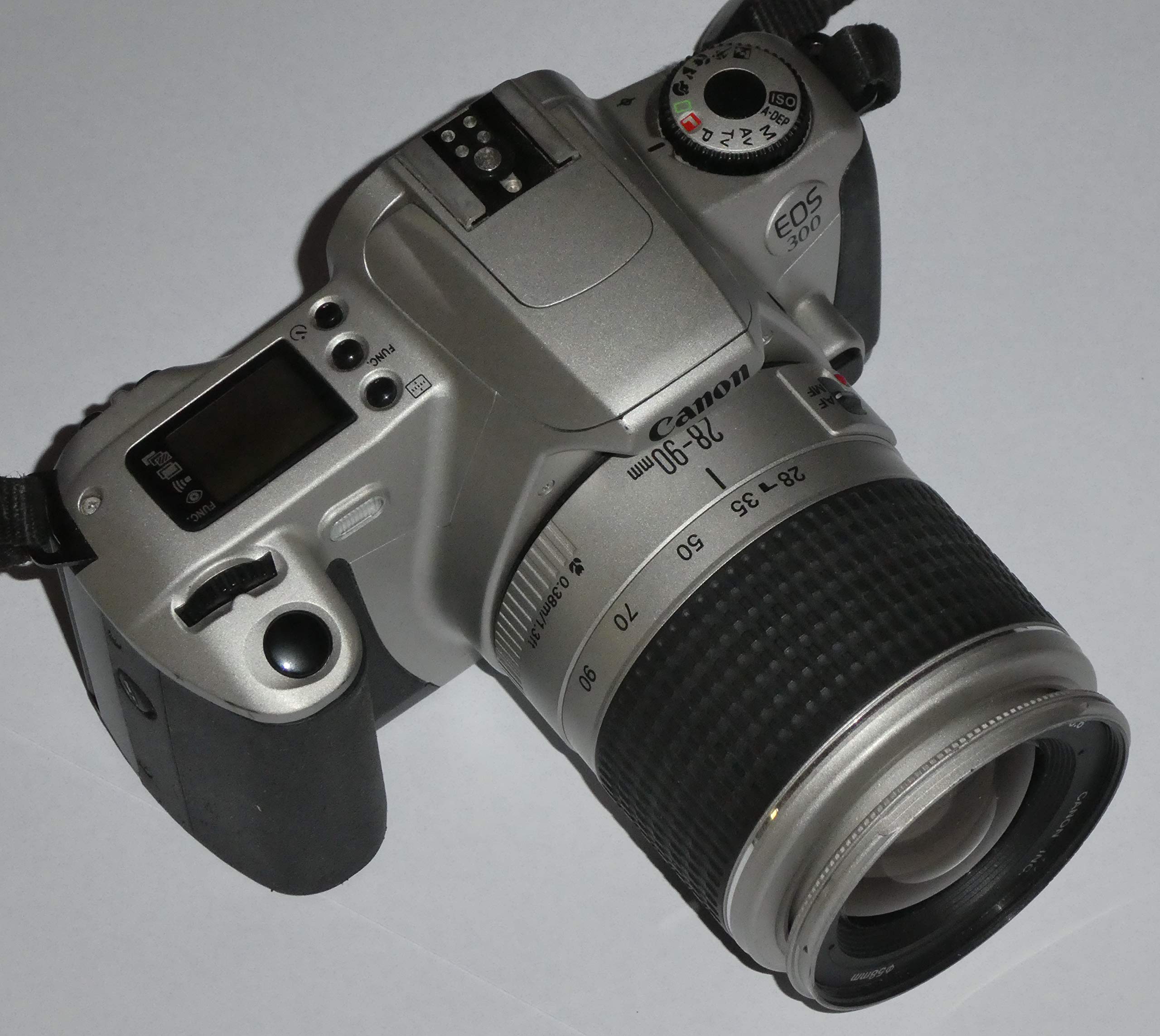 Canon EOS 300/EOS Rebel 2000 135 mm Camera
