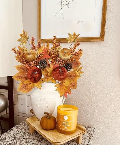 Miniatura 5 de Briful Paquete de 2 púas y aerosoles de otoño de 16 pulgadas con calabazas de terciopelo, piñas, bayas, hojas de arce, ramas florales artificiales