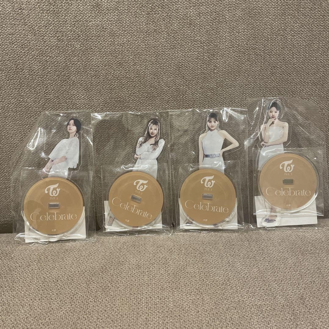 TWICE アクスタ まとめ売り ミナ サナ モモ TWICE アクスタ まとめ売り ミナ サナ モモ