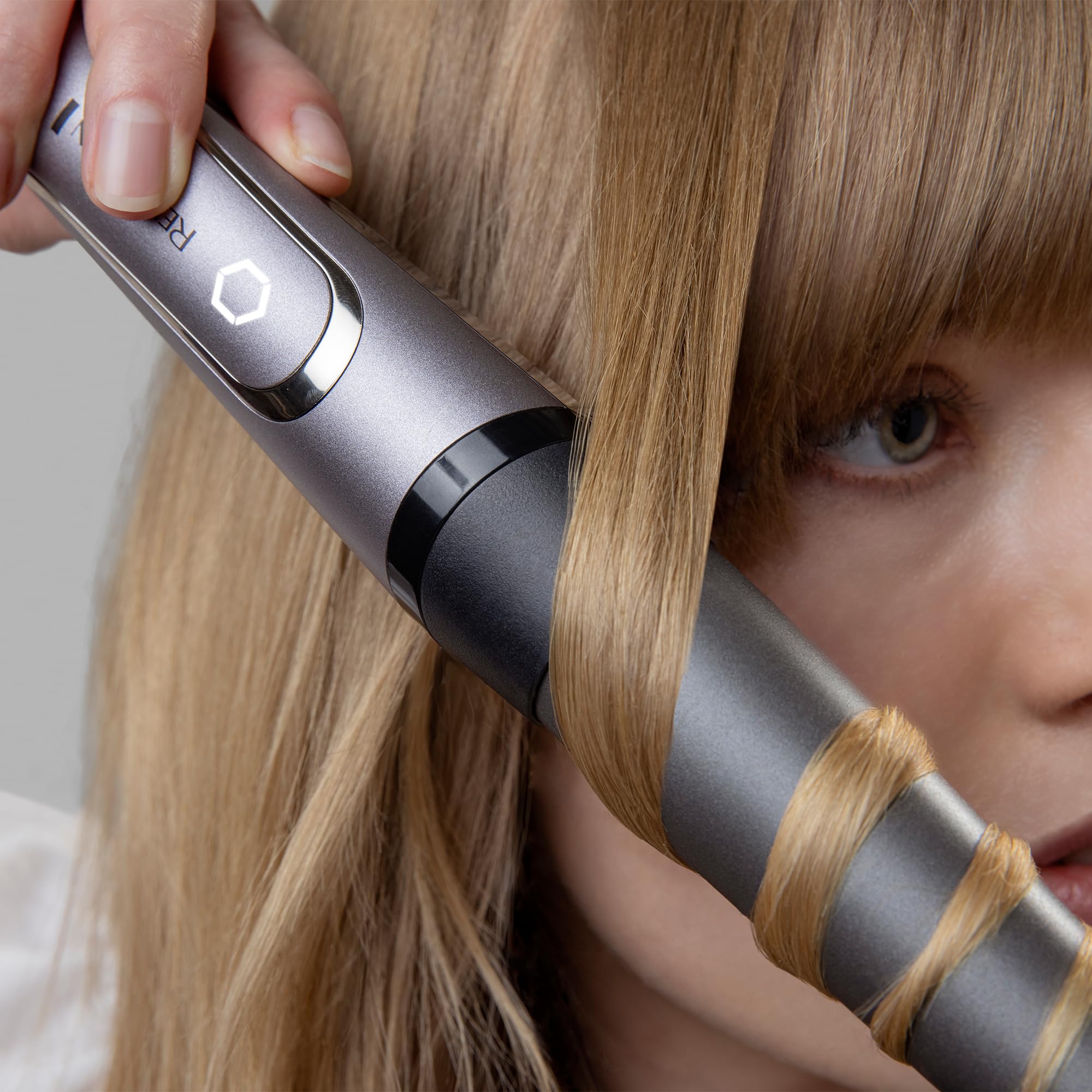 Remington Rizador cónico [19-32 mm, Intelligent StyleAdapt™ ajusta el calor al cabello] PROluxe You (cerámica y diamante, 9 ajustes de 130-210 °C, calentamiento rápido, rizos duraderos) CI98X8